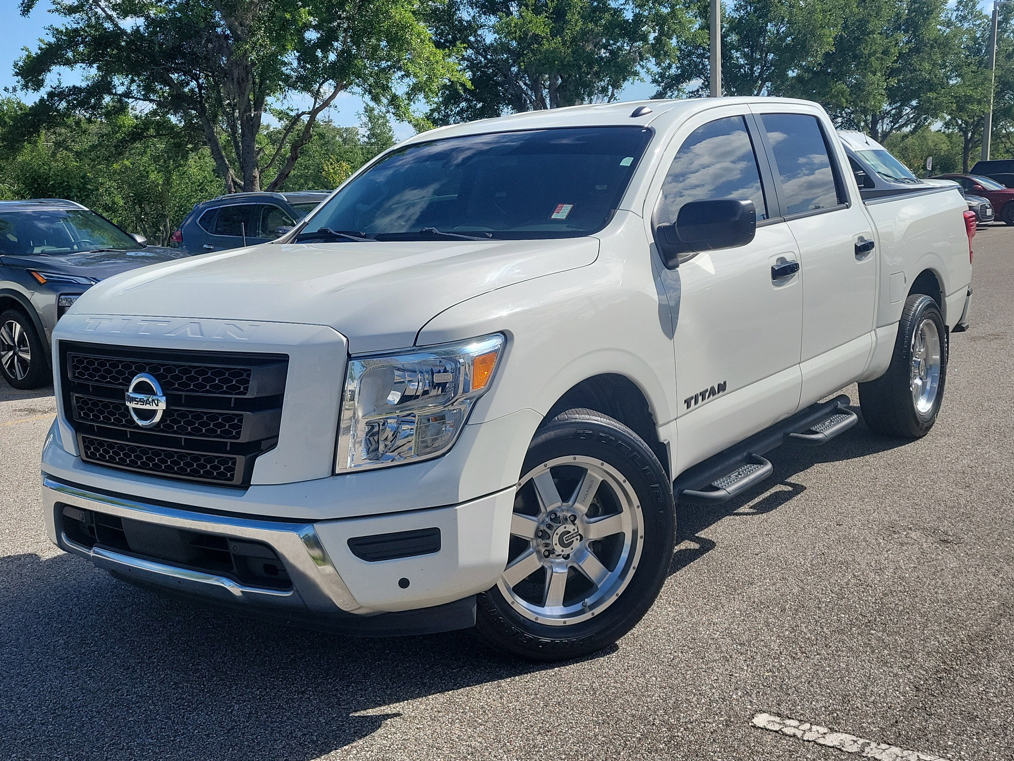 2021 Nissan Titan SV