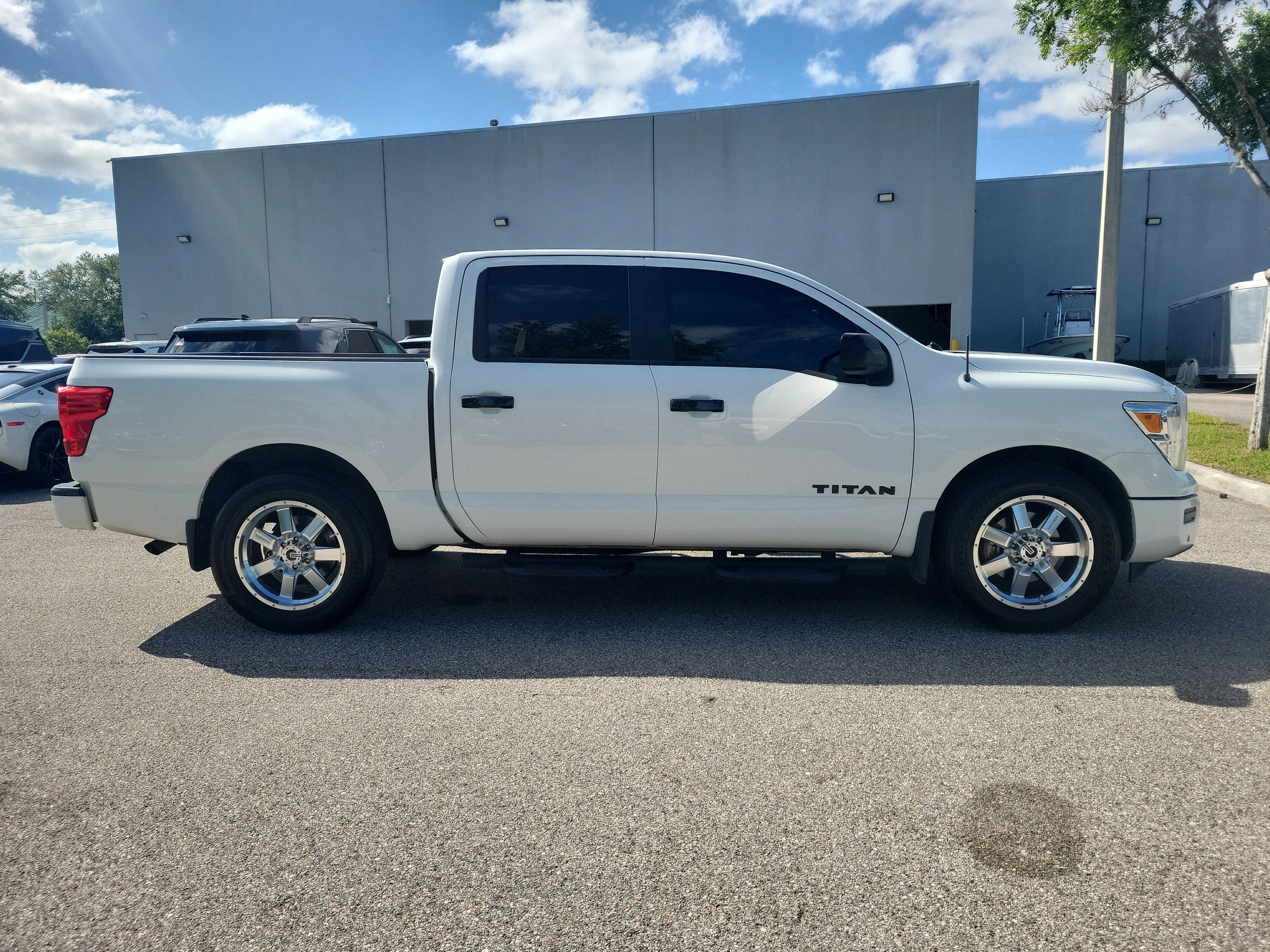 2021 Nissan Titan SV