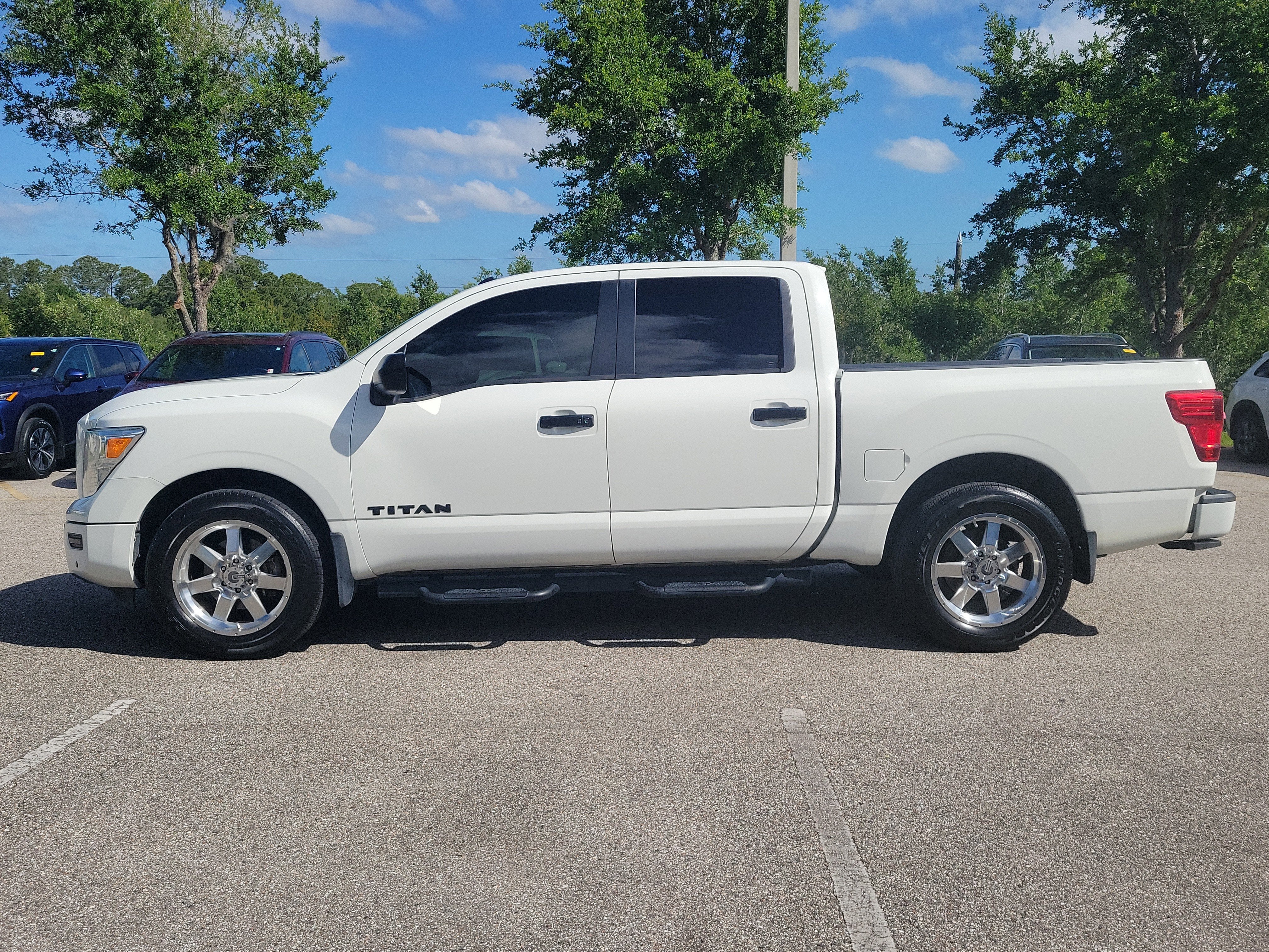 2021 Nissan Titan SV