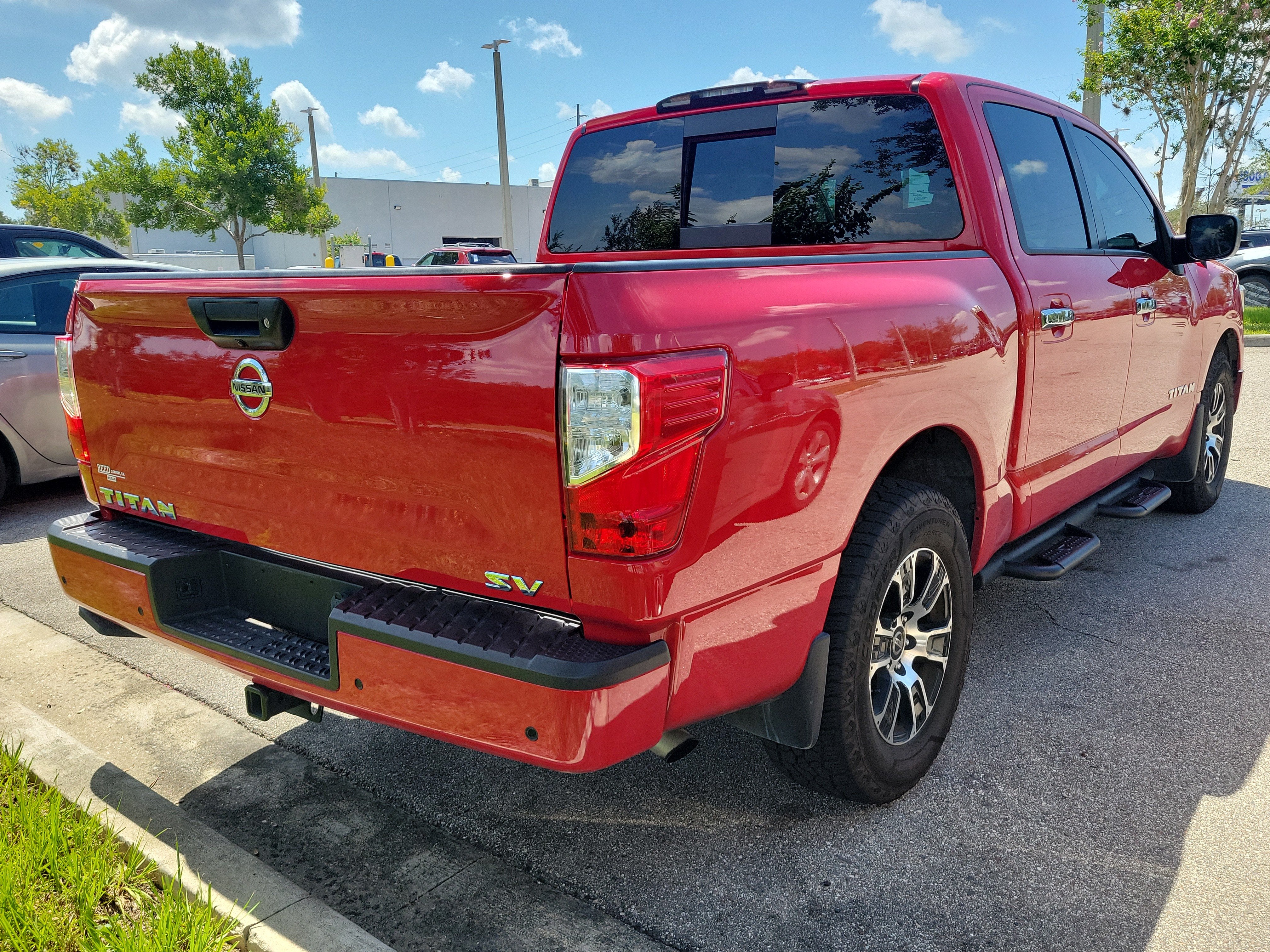 2021 Nissan Titan SV