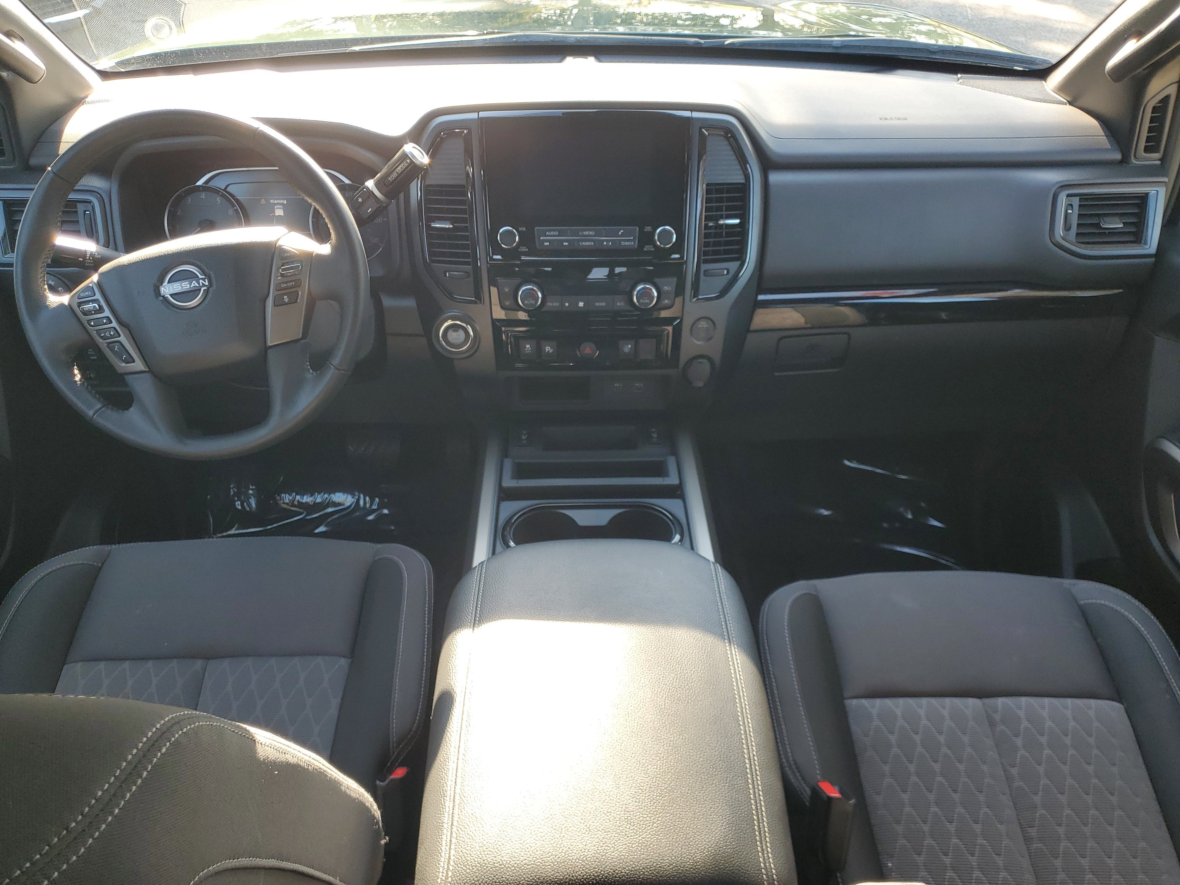 2024 Nissan Titan SV