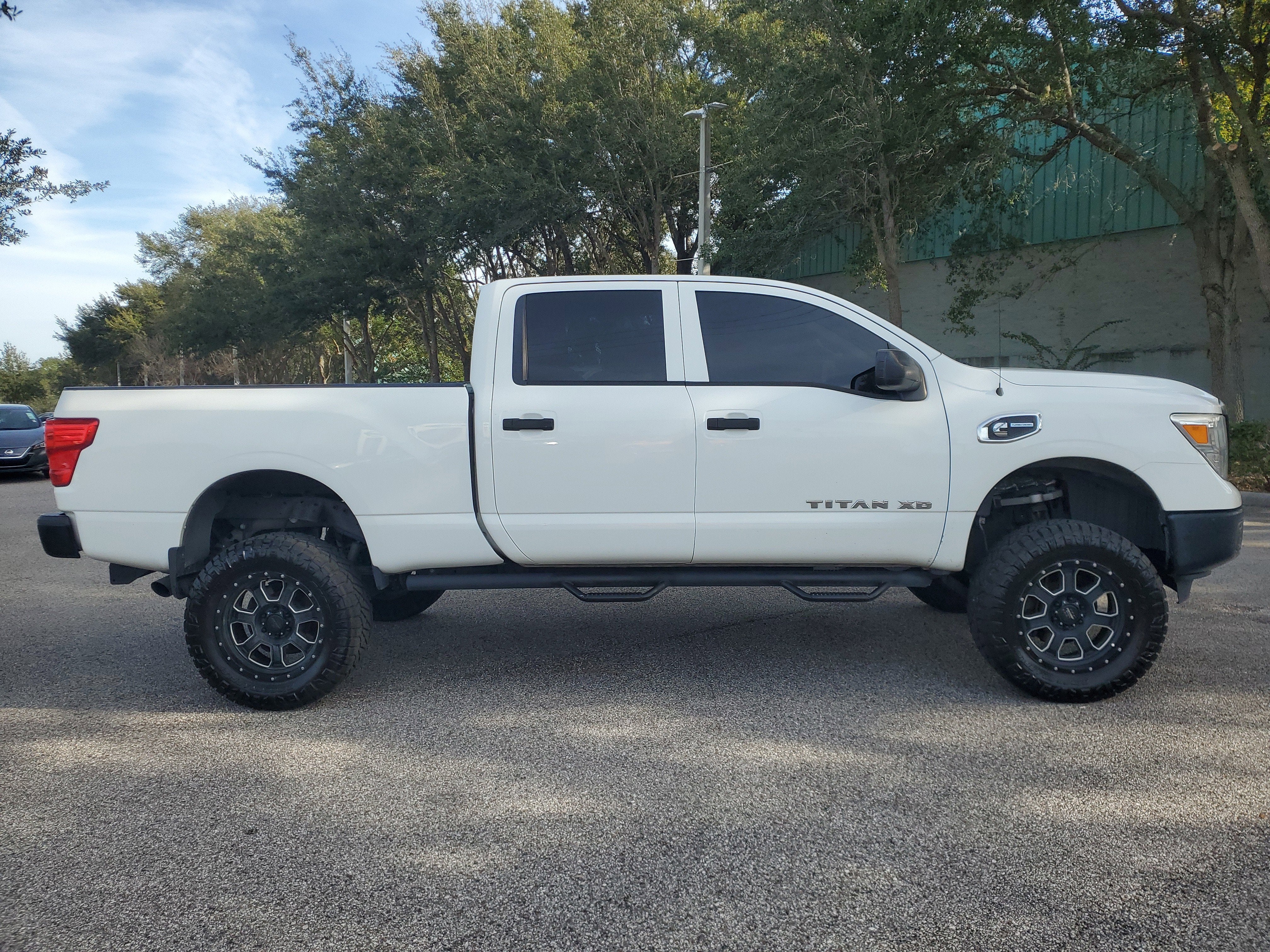 2019 Nissan Titan XD S