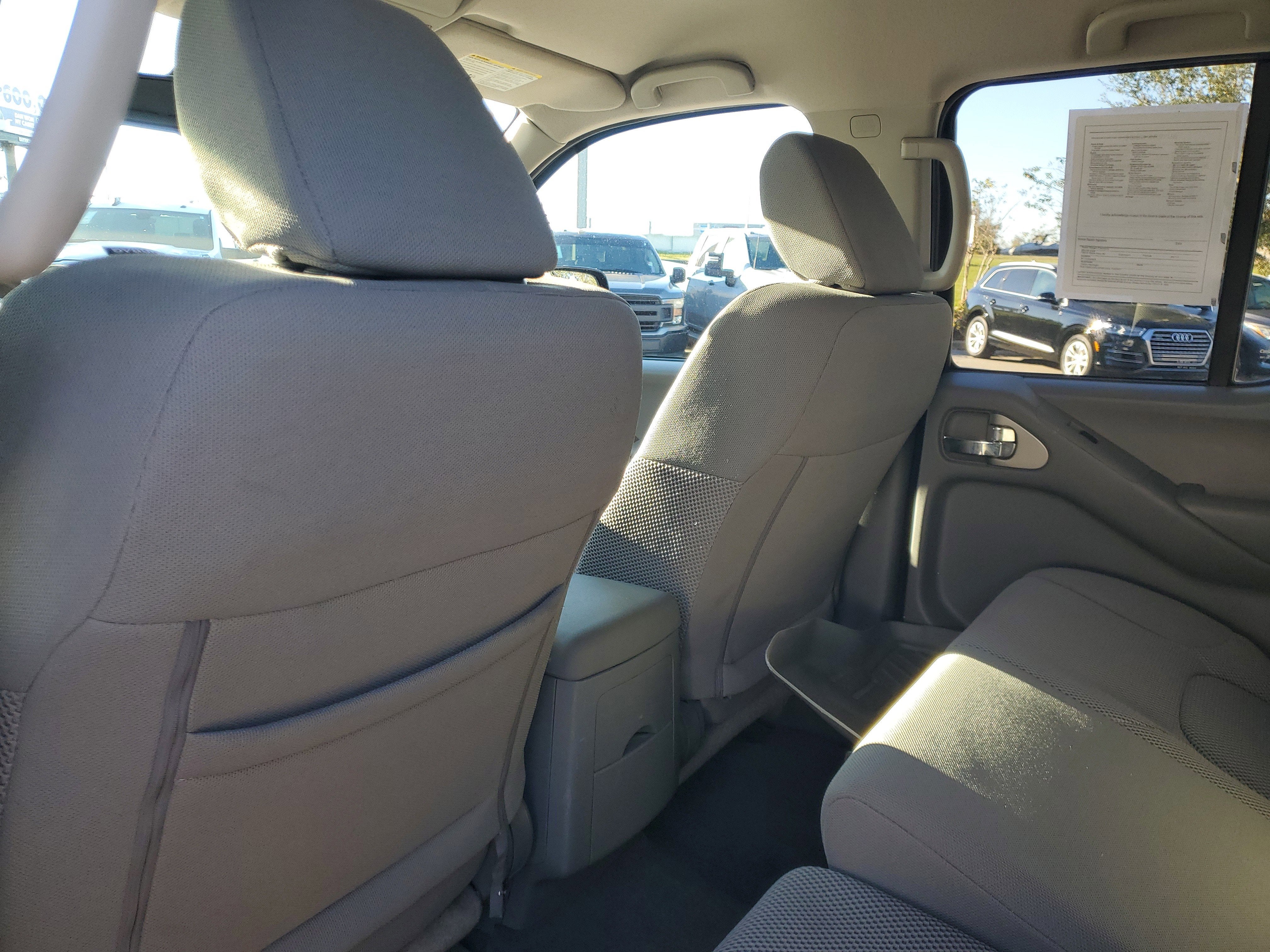 2020 Nissan Frontier SV