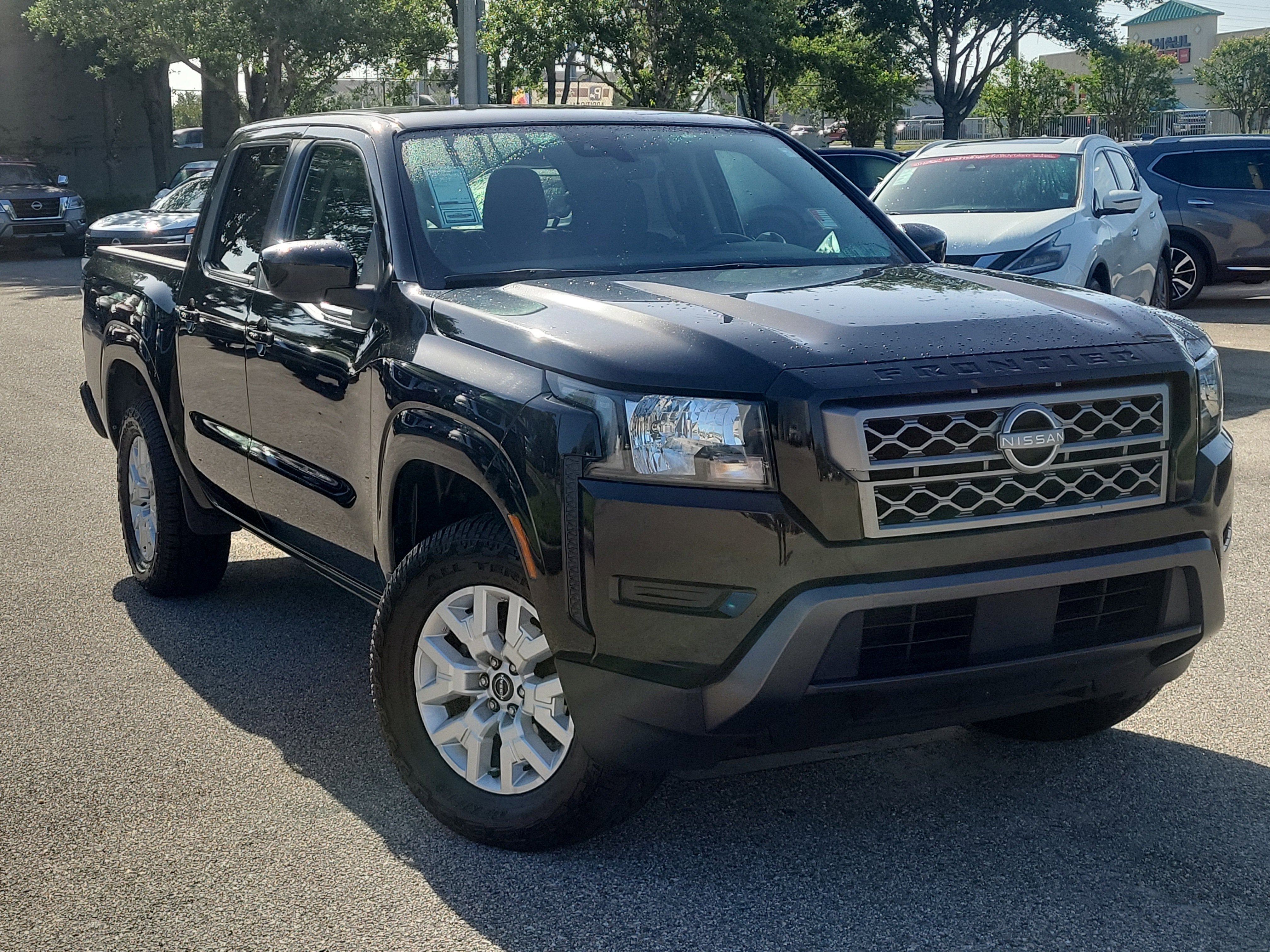 2022 Nissan Frontier SV