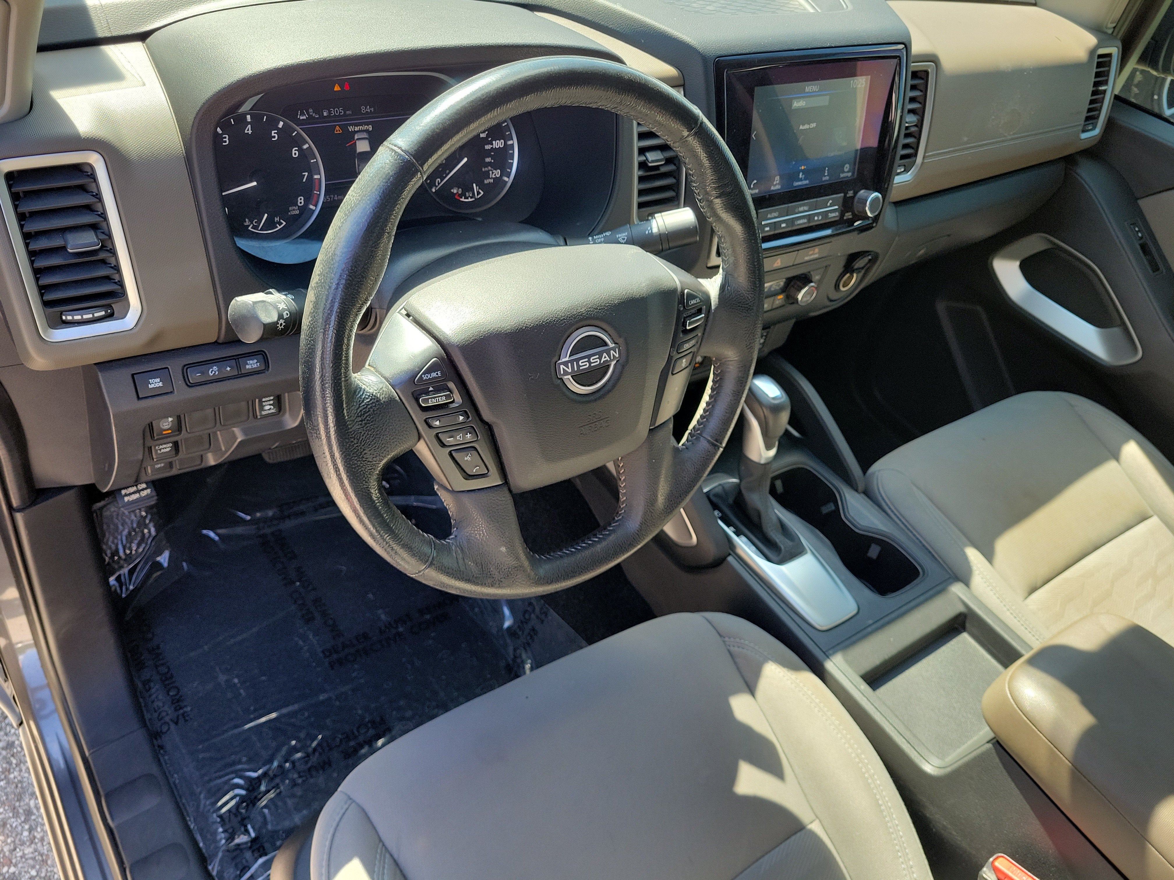 2022 Nissan Frontier SV