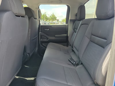 2024 Nissan Frontier SV