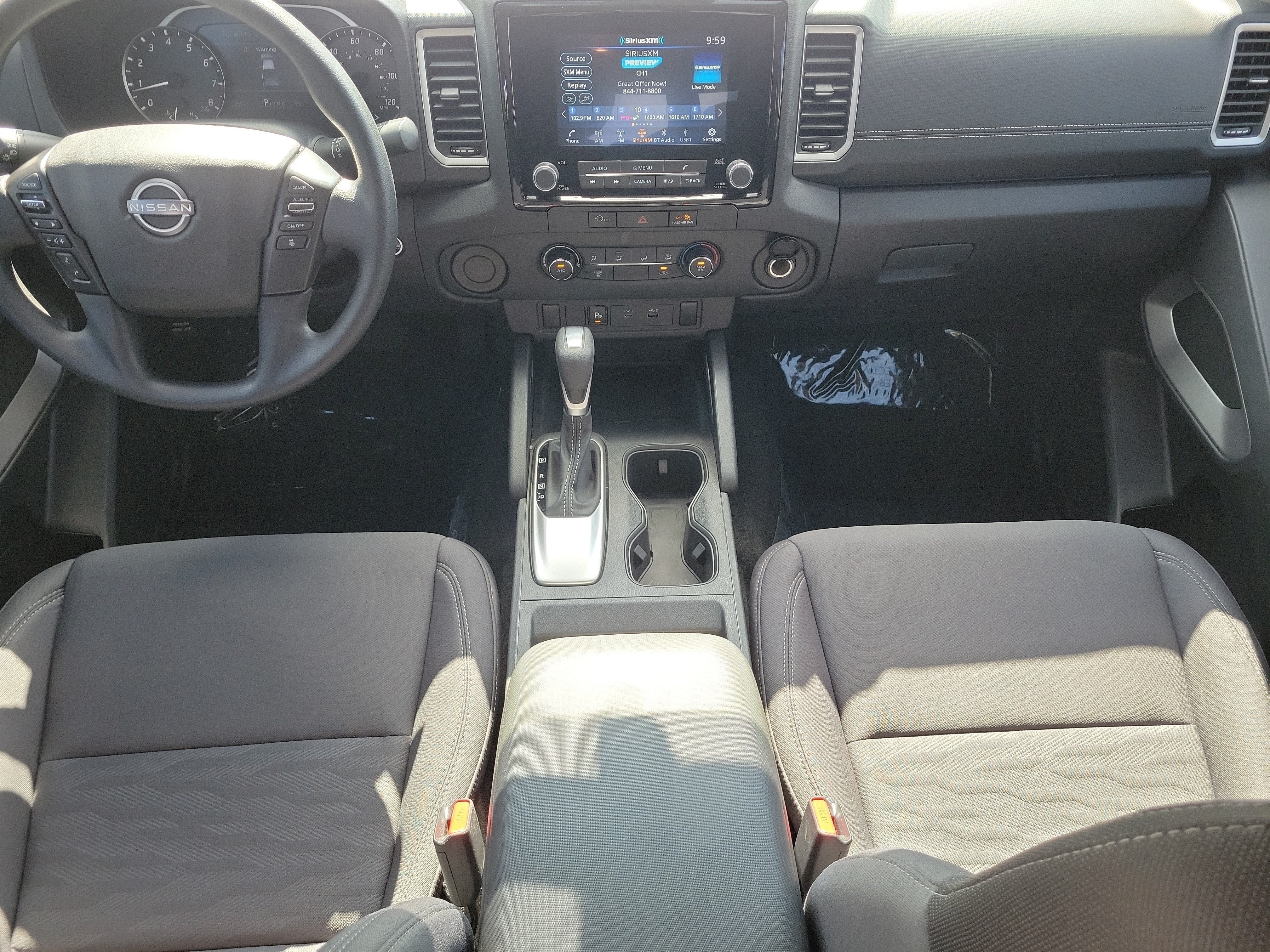 2024 Nissan Frontier SV