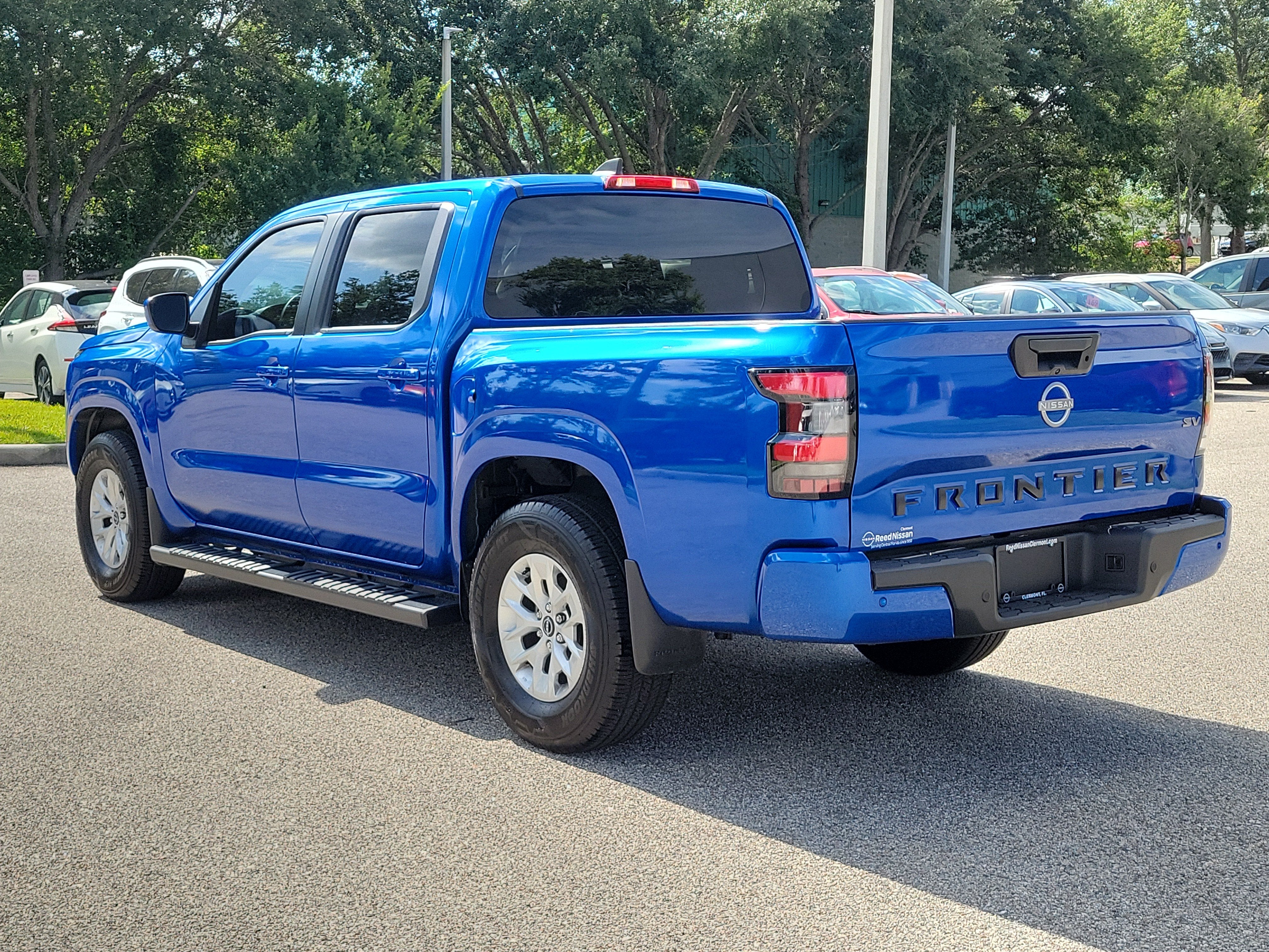 2024 Nissan Frontier SV