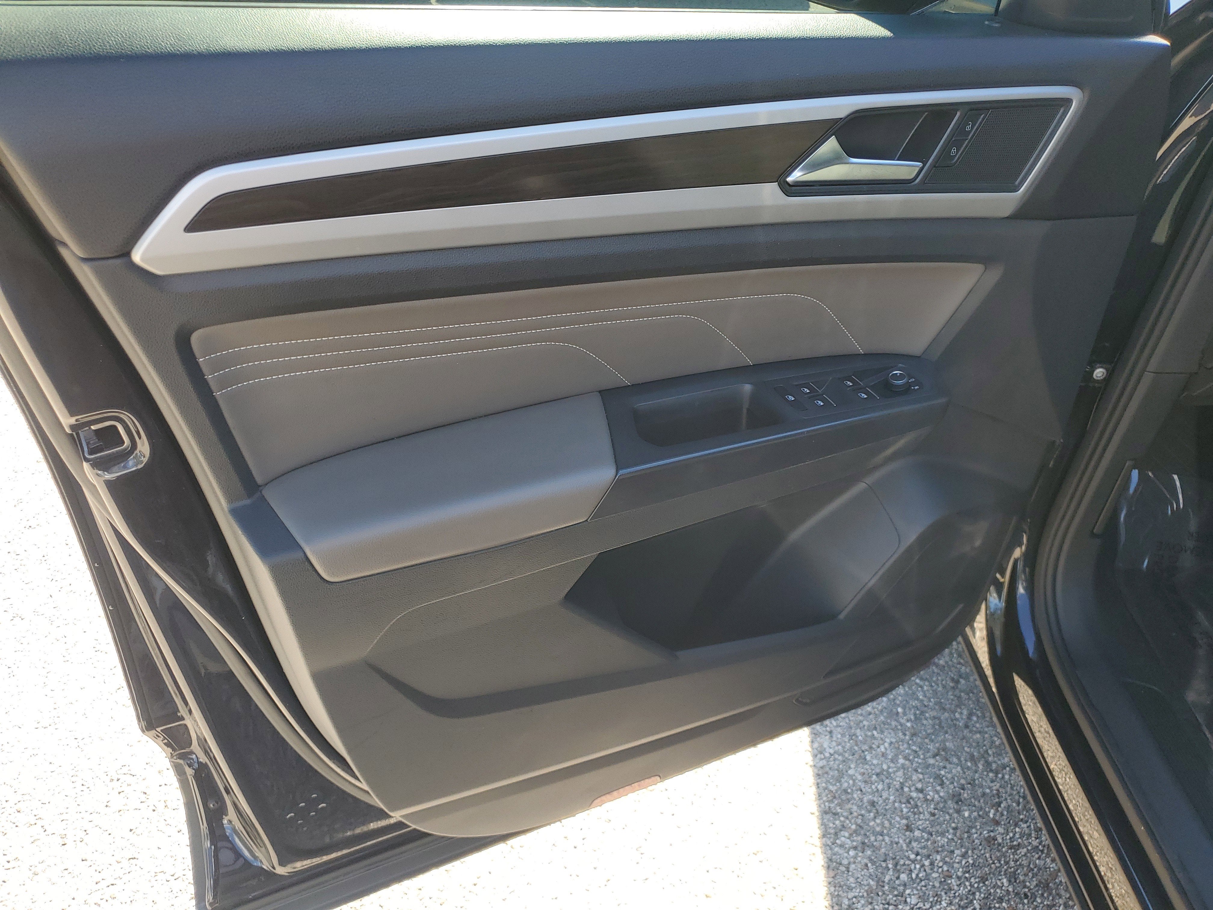 2023 Volkswagen Atlas 2.0T SE