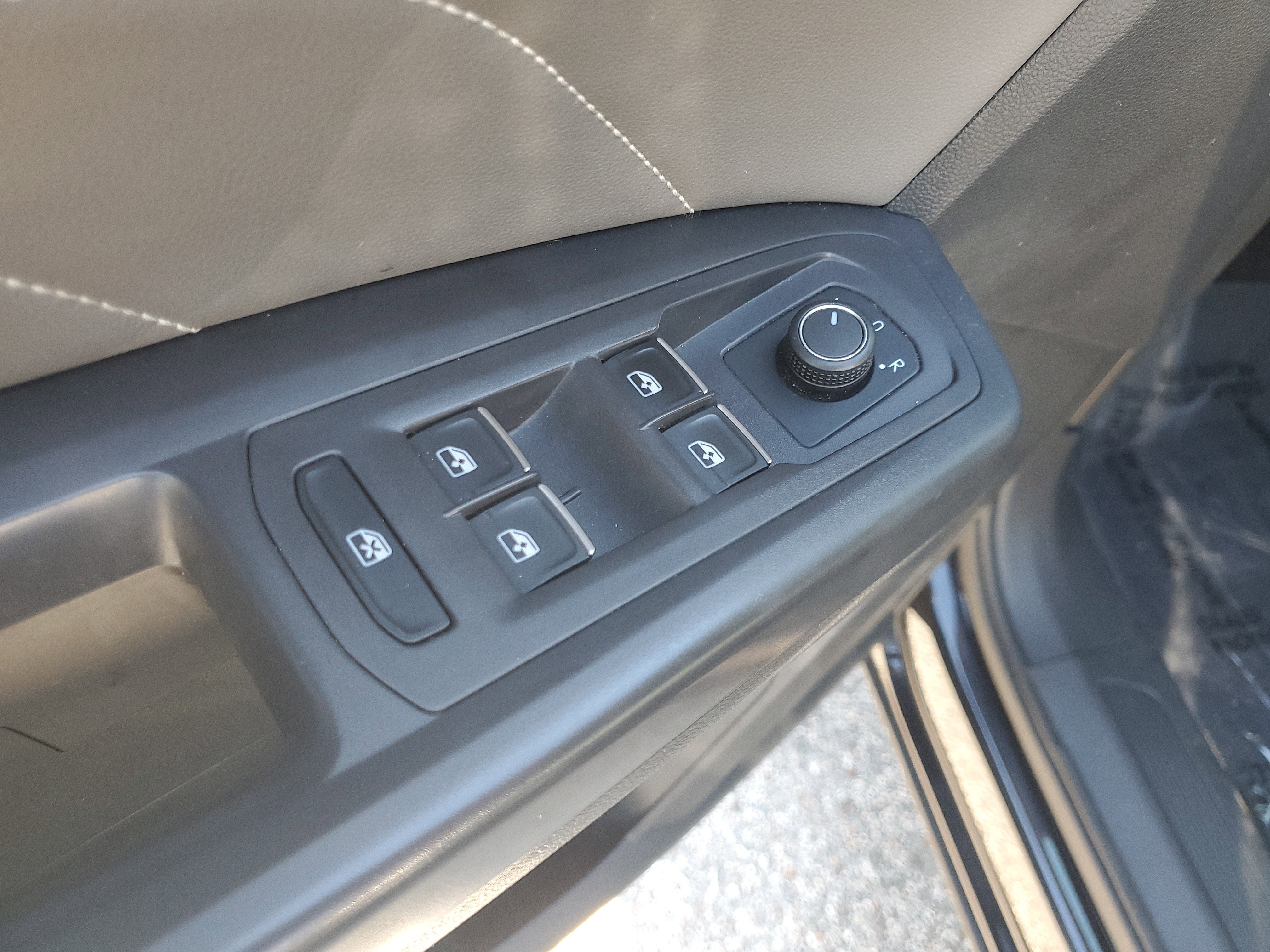 2023 Volkswagen Atlas 2.0T SE