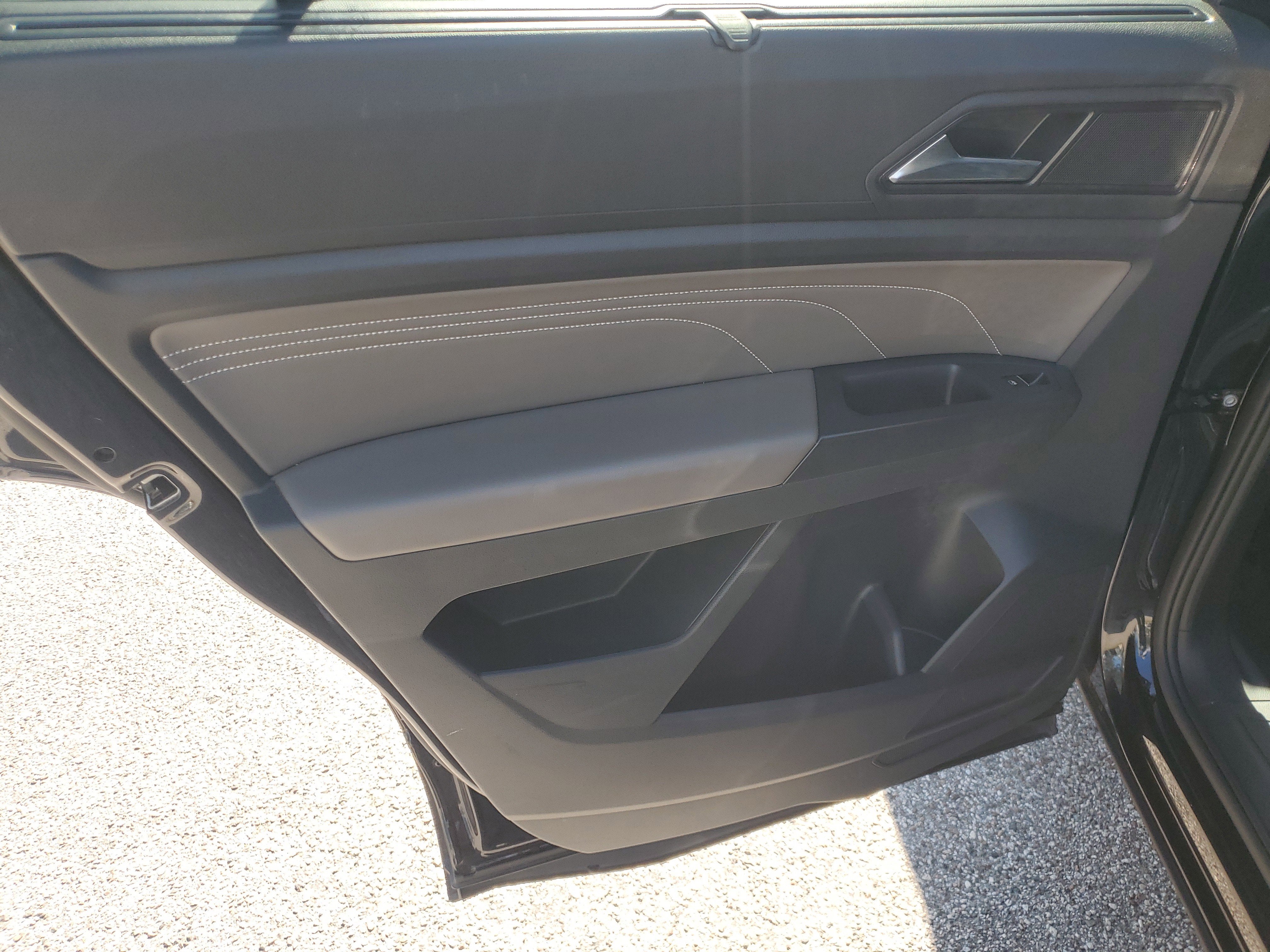 2023 Volkswagen Atlas 2.0T SE