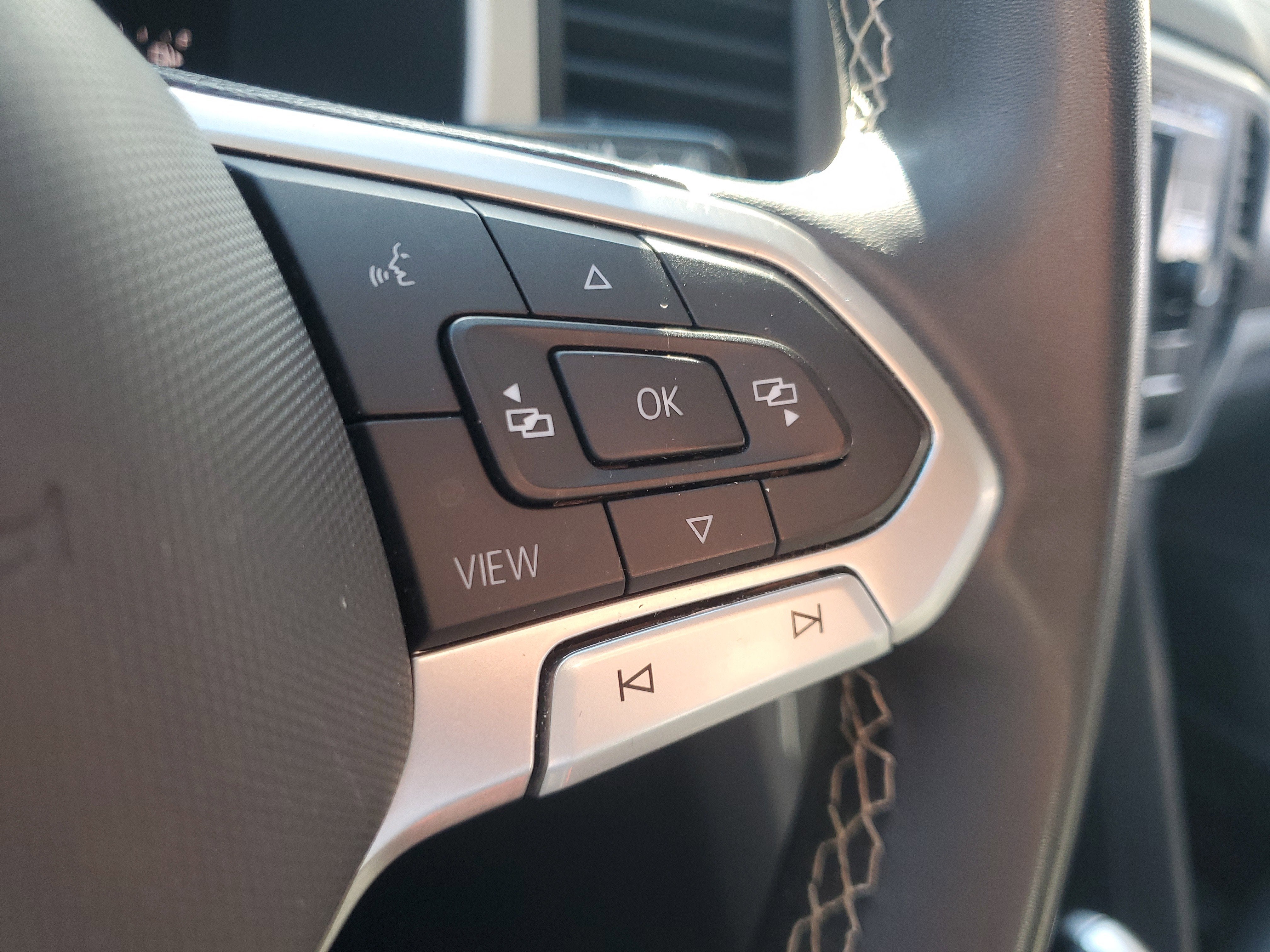 2023 Volkswagen Atlas 2.0T SE