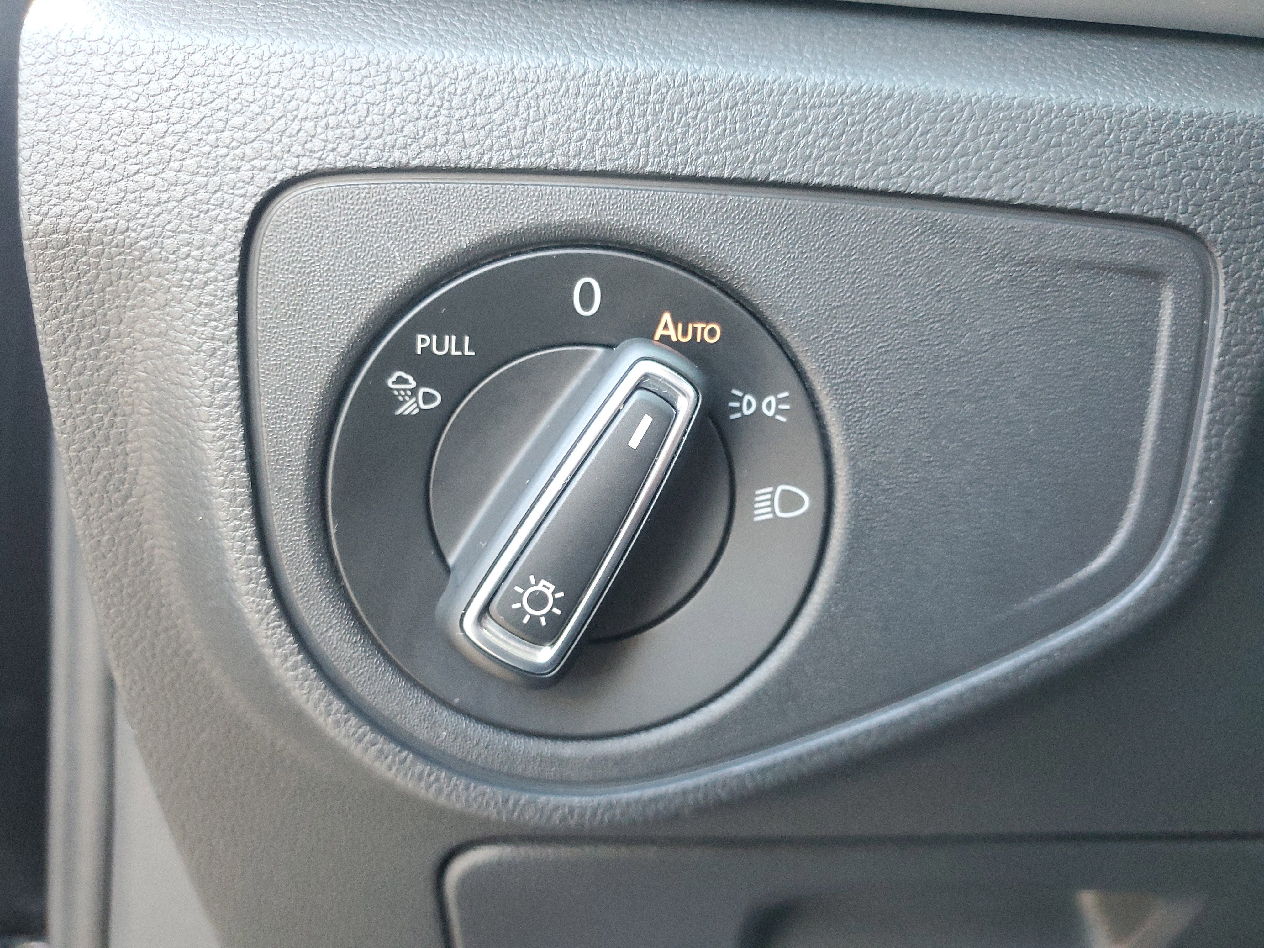 2023 Volkswagen Atlas 2.0T SE