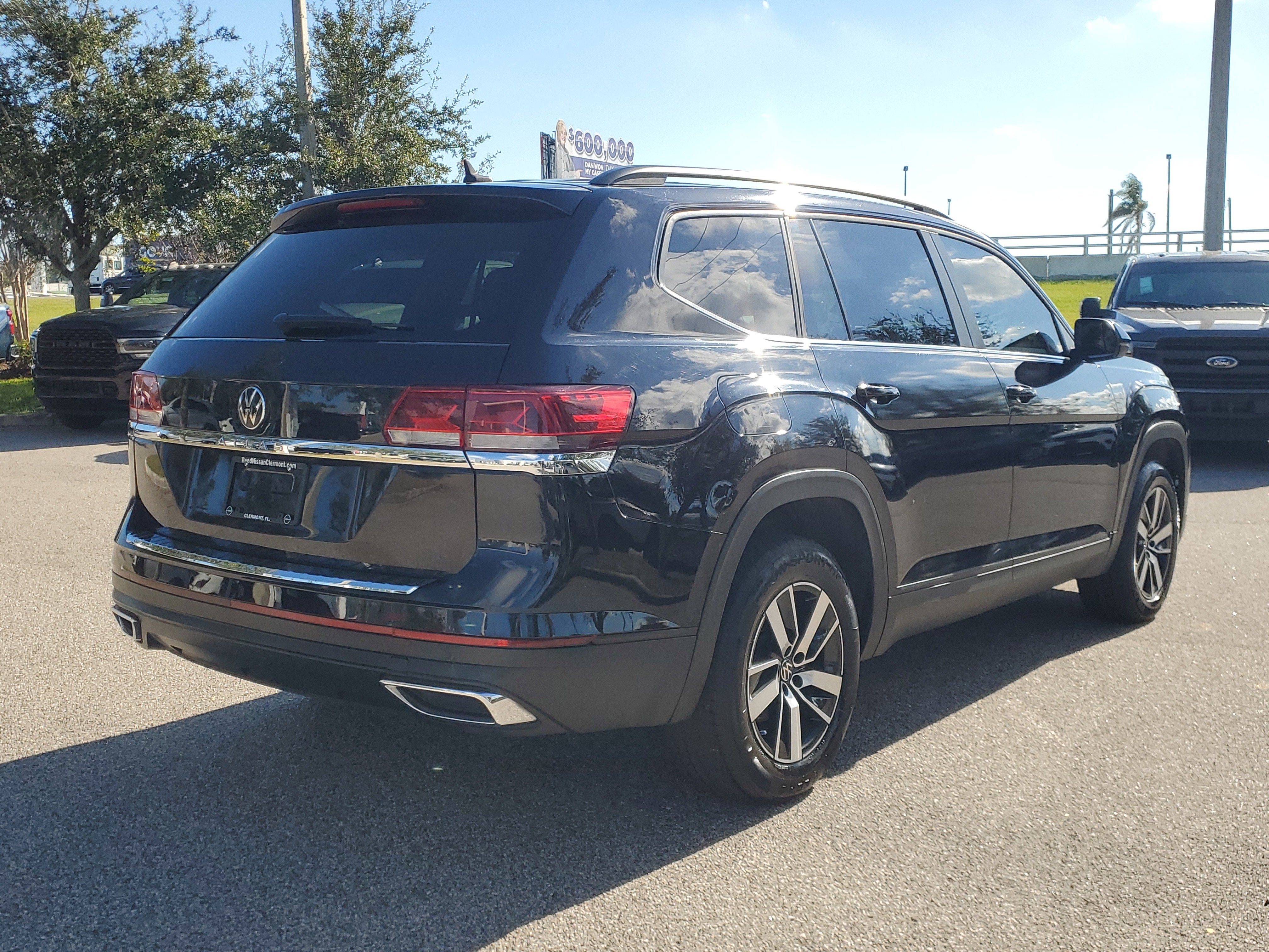 2023 Volkswagen Atlas 2.0T SE
