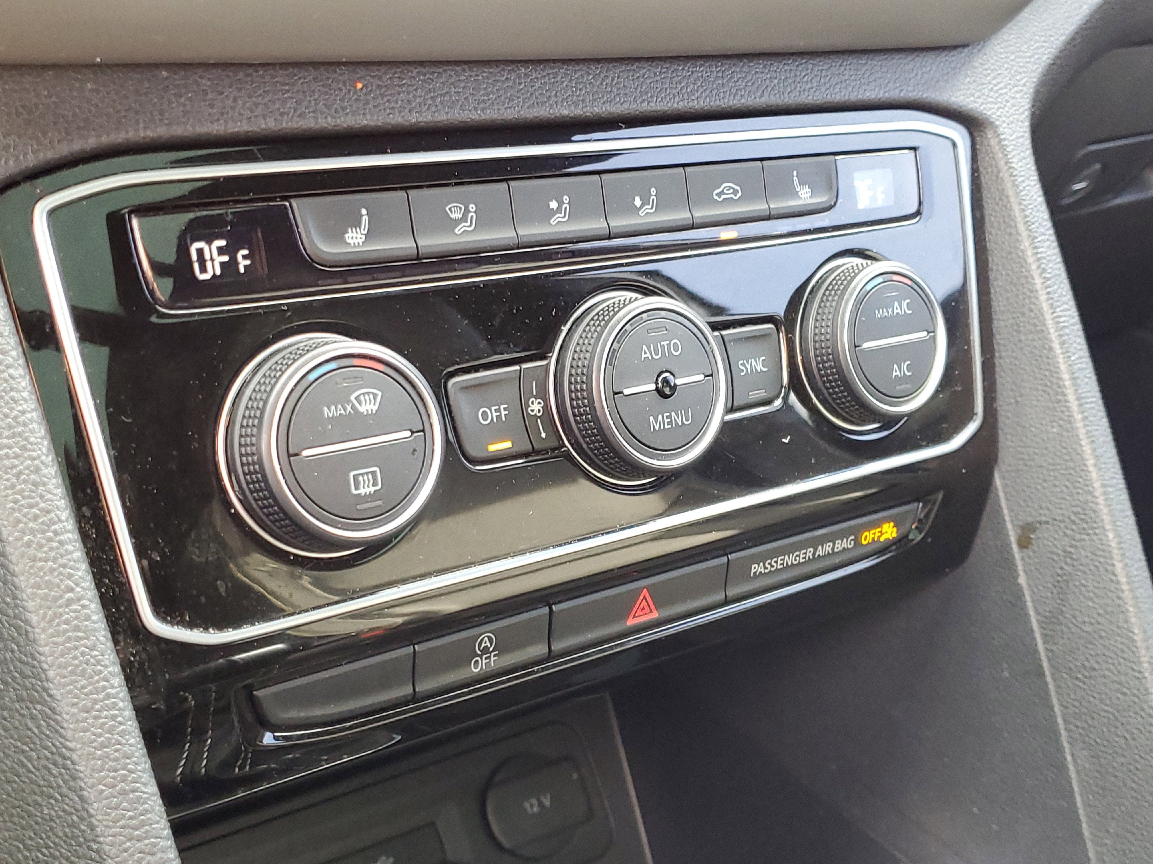 2023 Volkswagen Atlas Cross Sport 3.6L V6 SEL R-Line Black