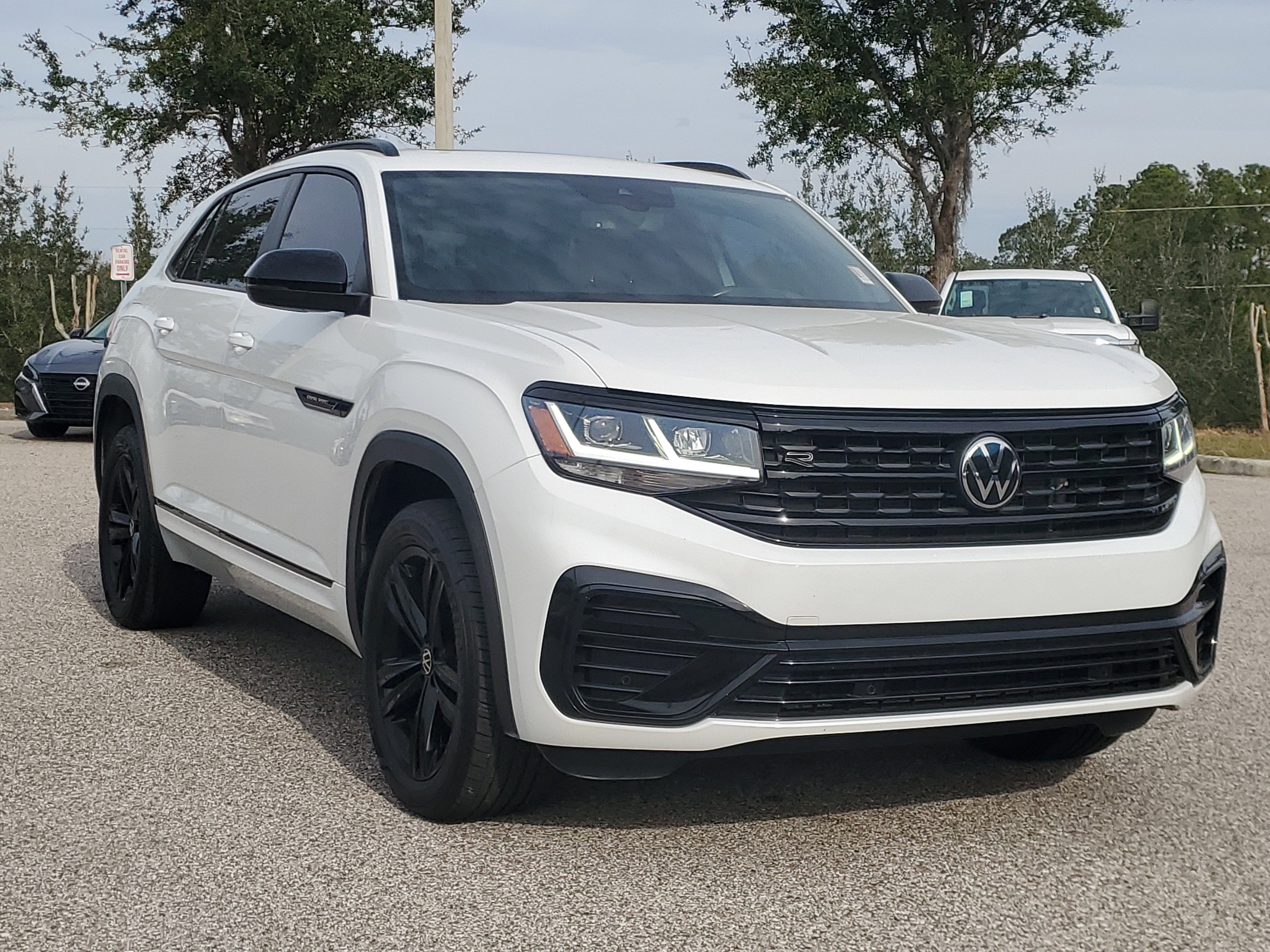 2023 Volkswagen Atlas Cross Sport 3.6L V6 SEL R-Line Black