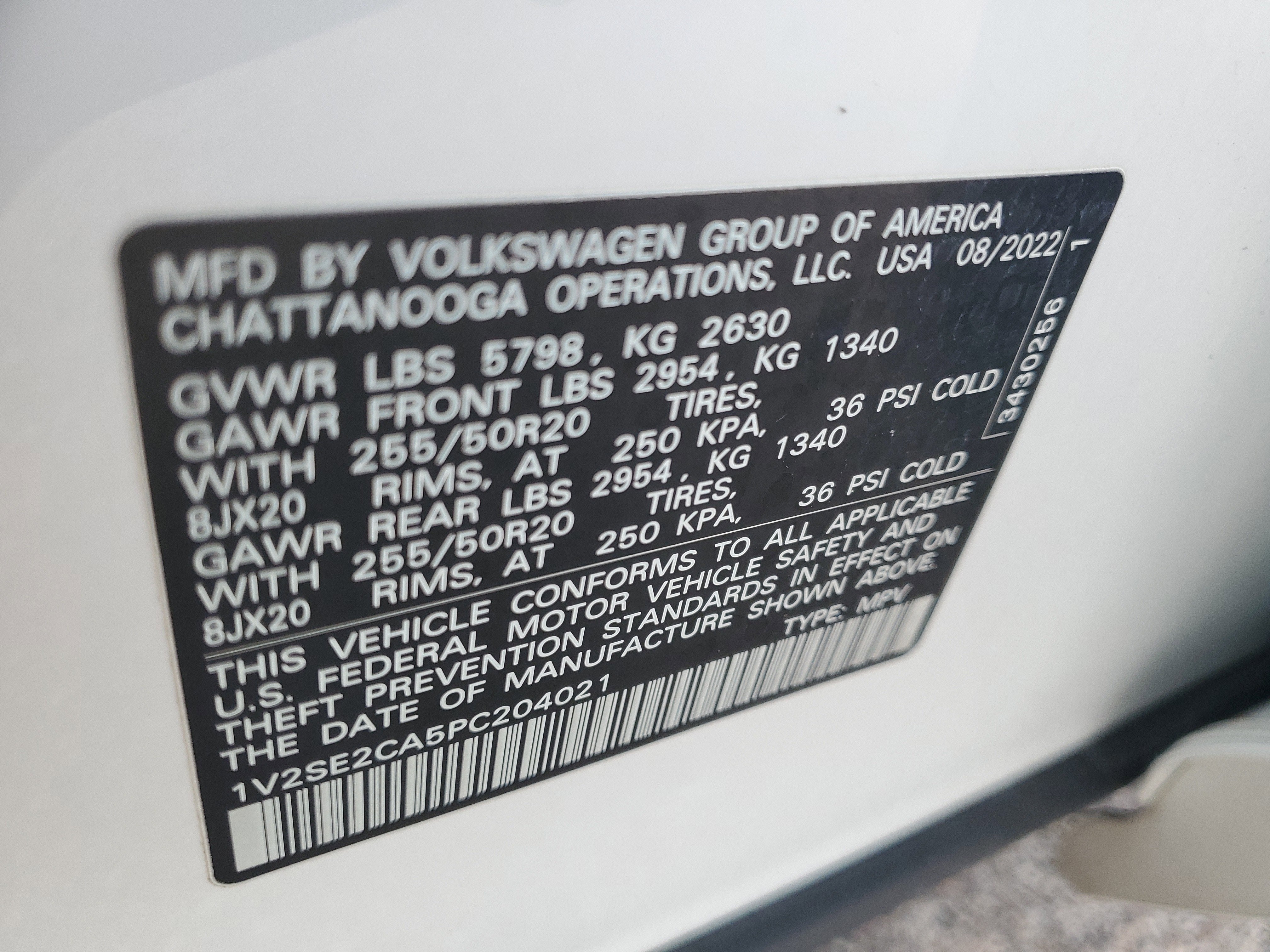 2023 Volkswagen Atlas Cross Sport 3.6L V6 SEL R-Line Black