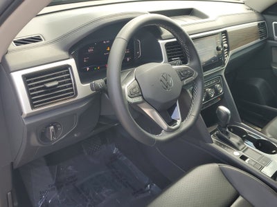 2022 Volkswagen Atlas 3.6L V6 SE w/Technology