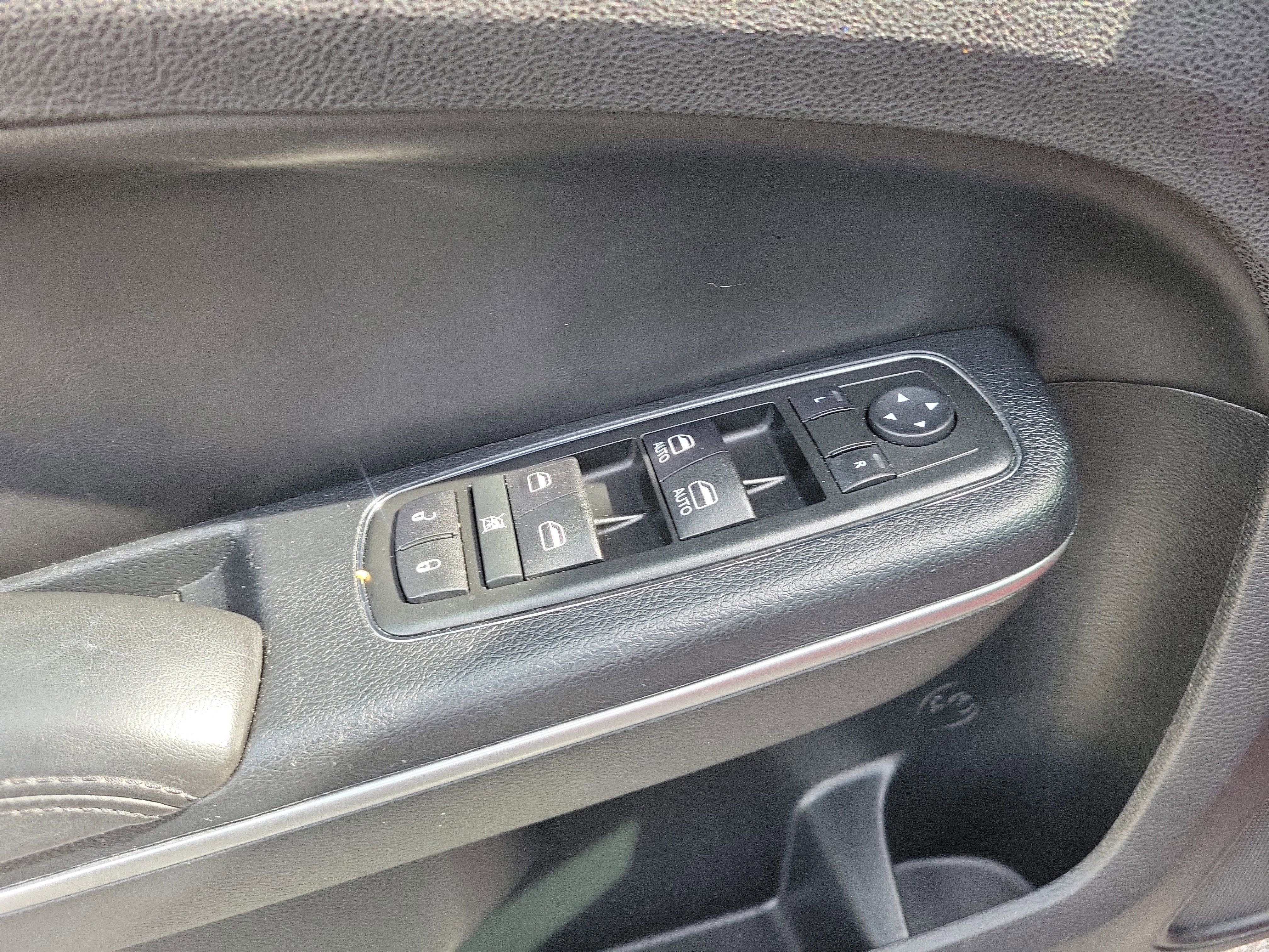 2014 Chrysler 300 Base