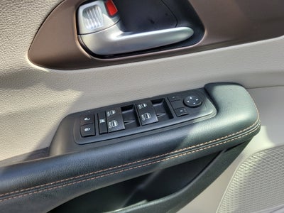 2017 Chrysler Pacifica Touring-L Plus