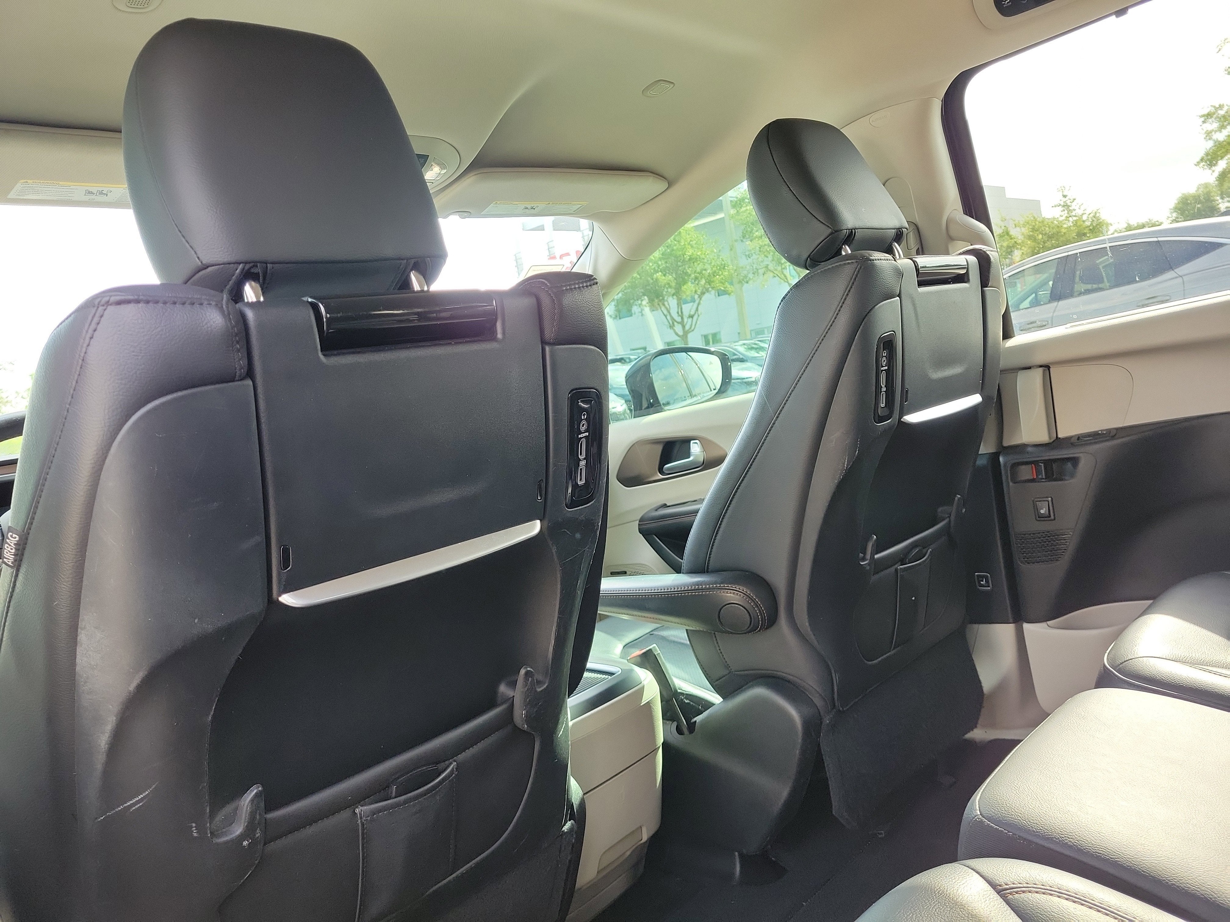 2017 Chrysler Pacifica Touring-L Plus