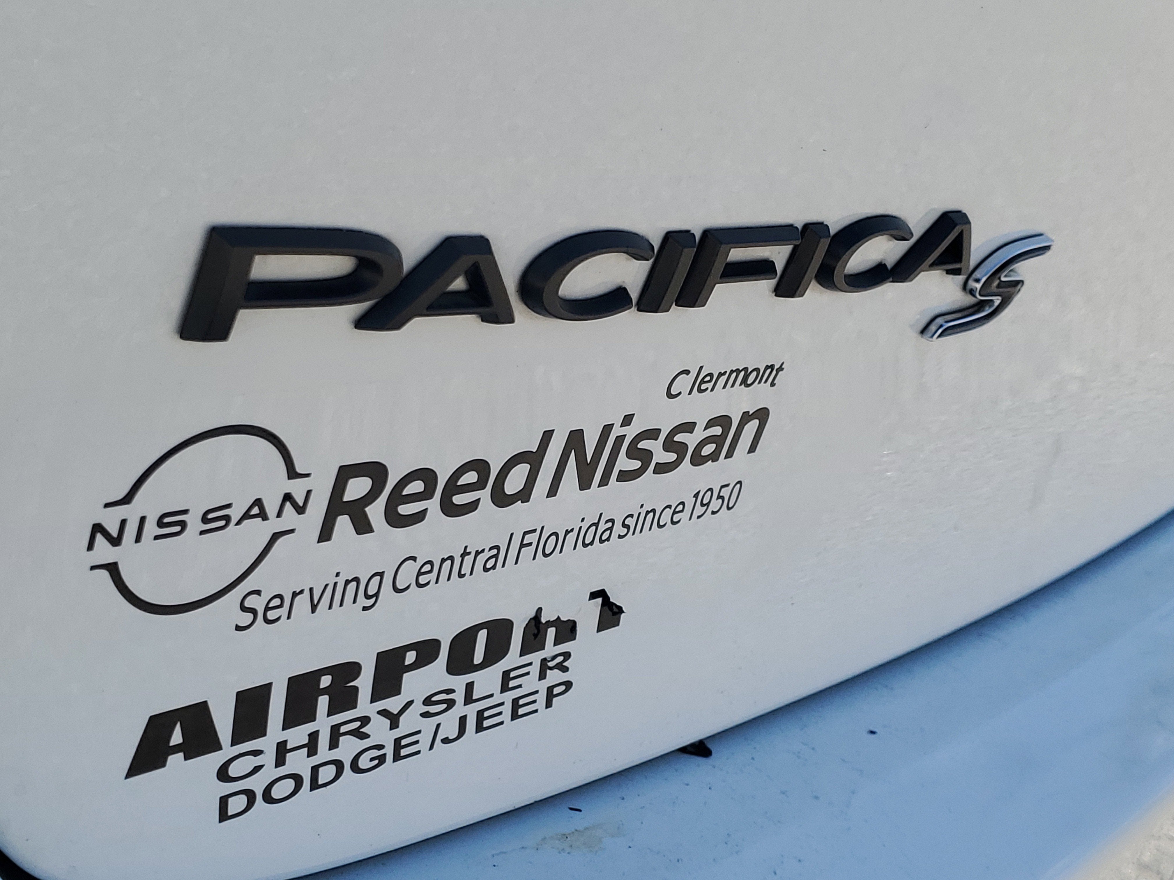 2024 Chrysler Pacifica Hybrid S Appearance Pkg