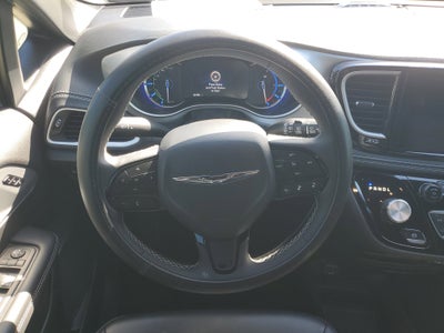 2024 Chrysler Pacifica Hybrid S Appearance Pkg