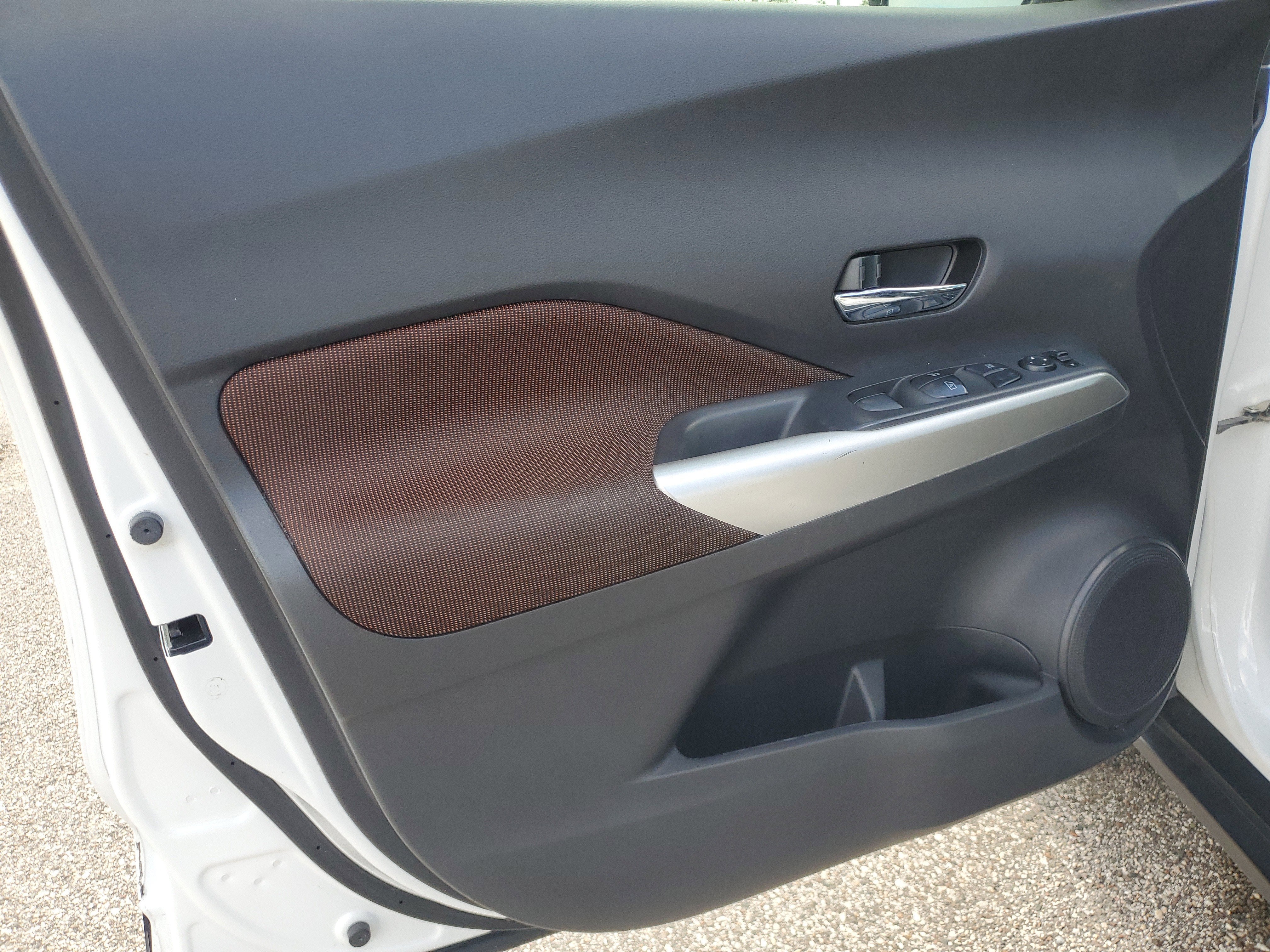 2019 Nissan Kicks SR