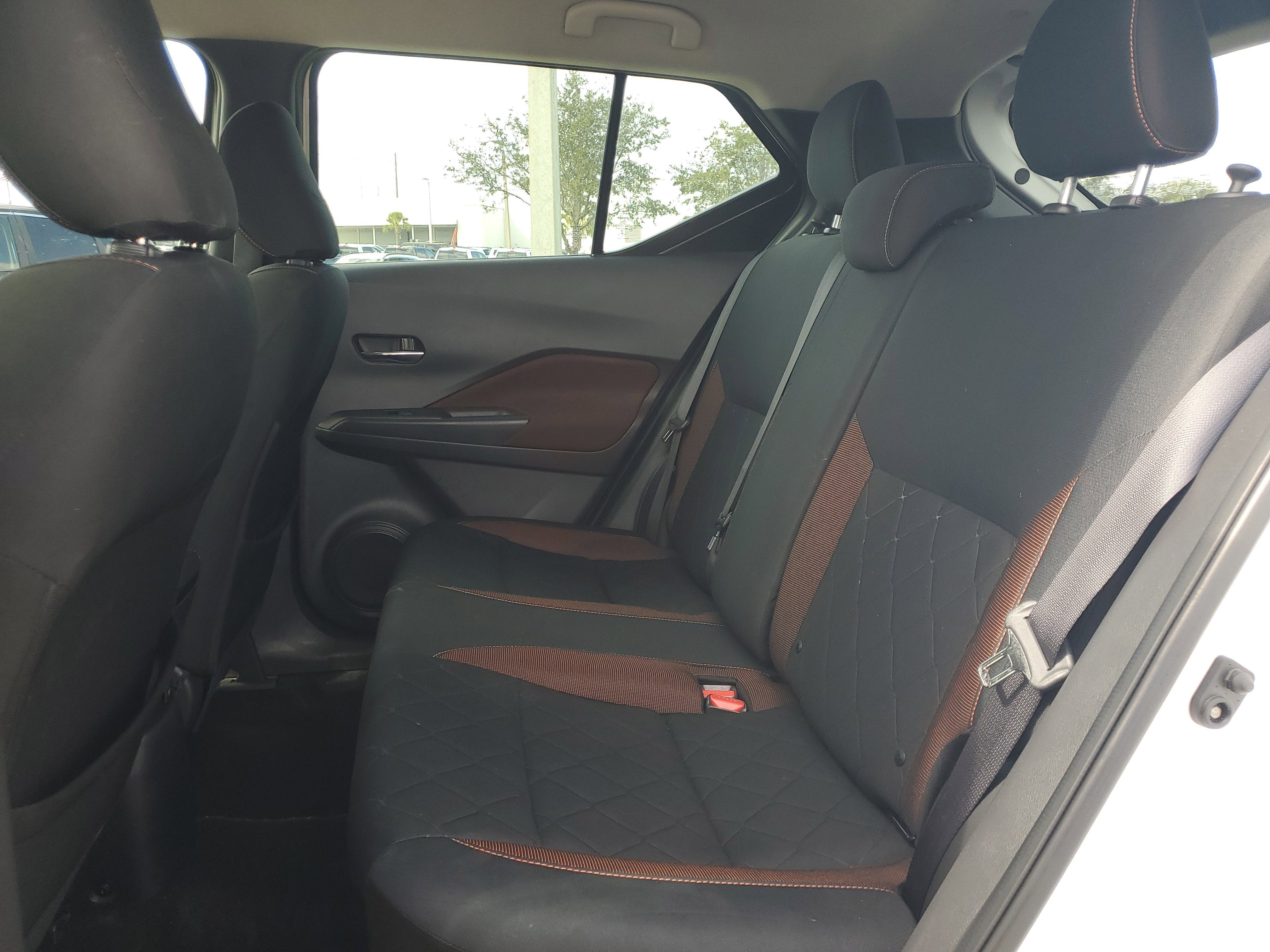 2019 Nissan Kicks SR