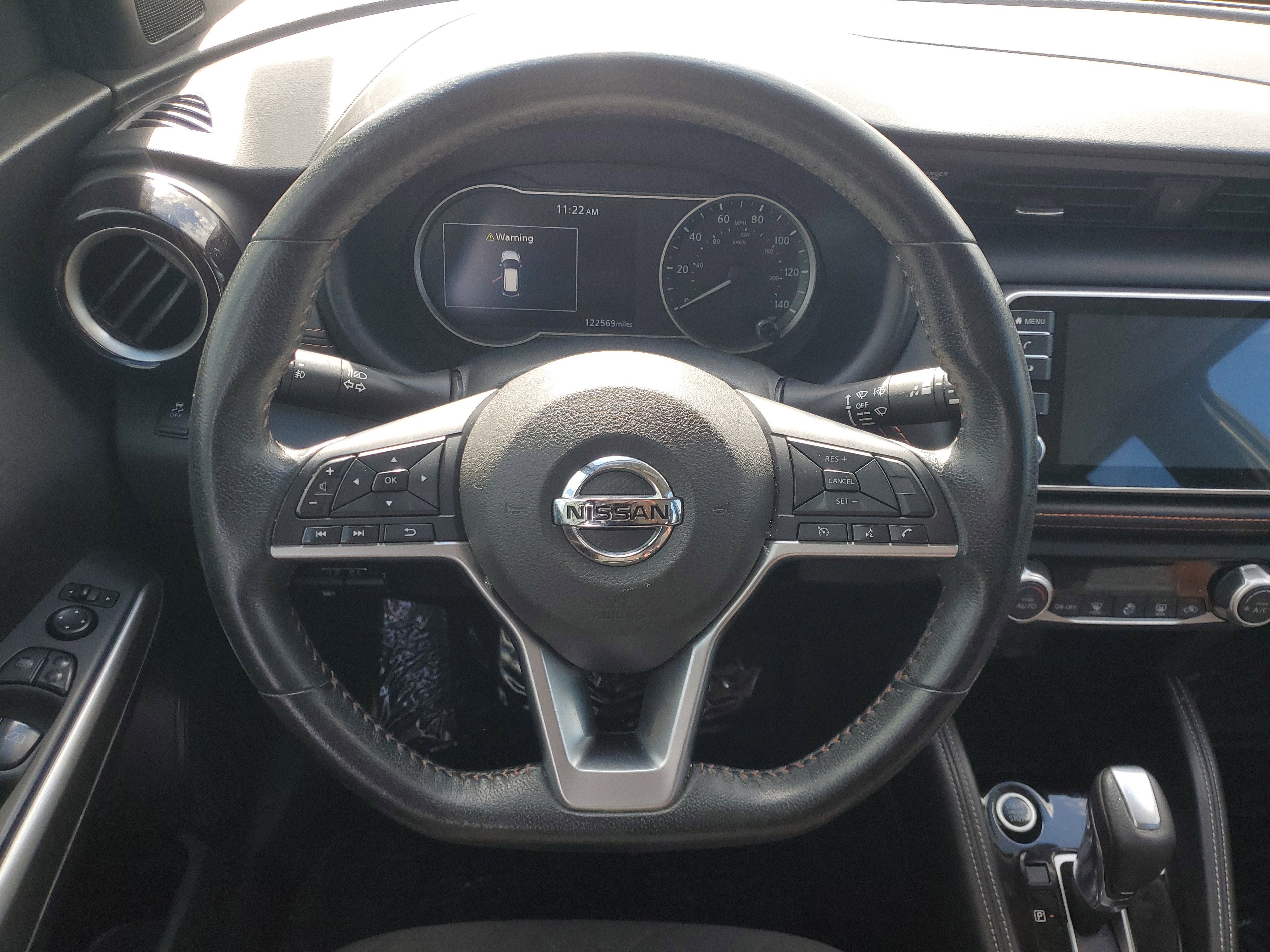 2019 Nissan Kicks SR