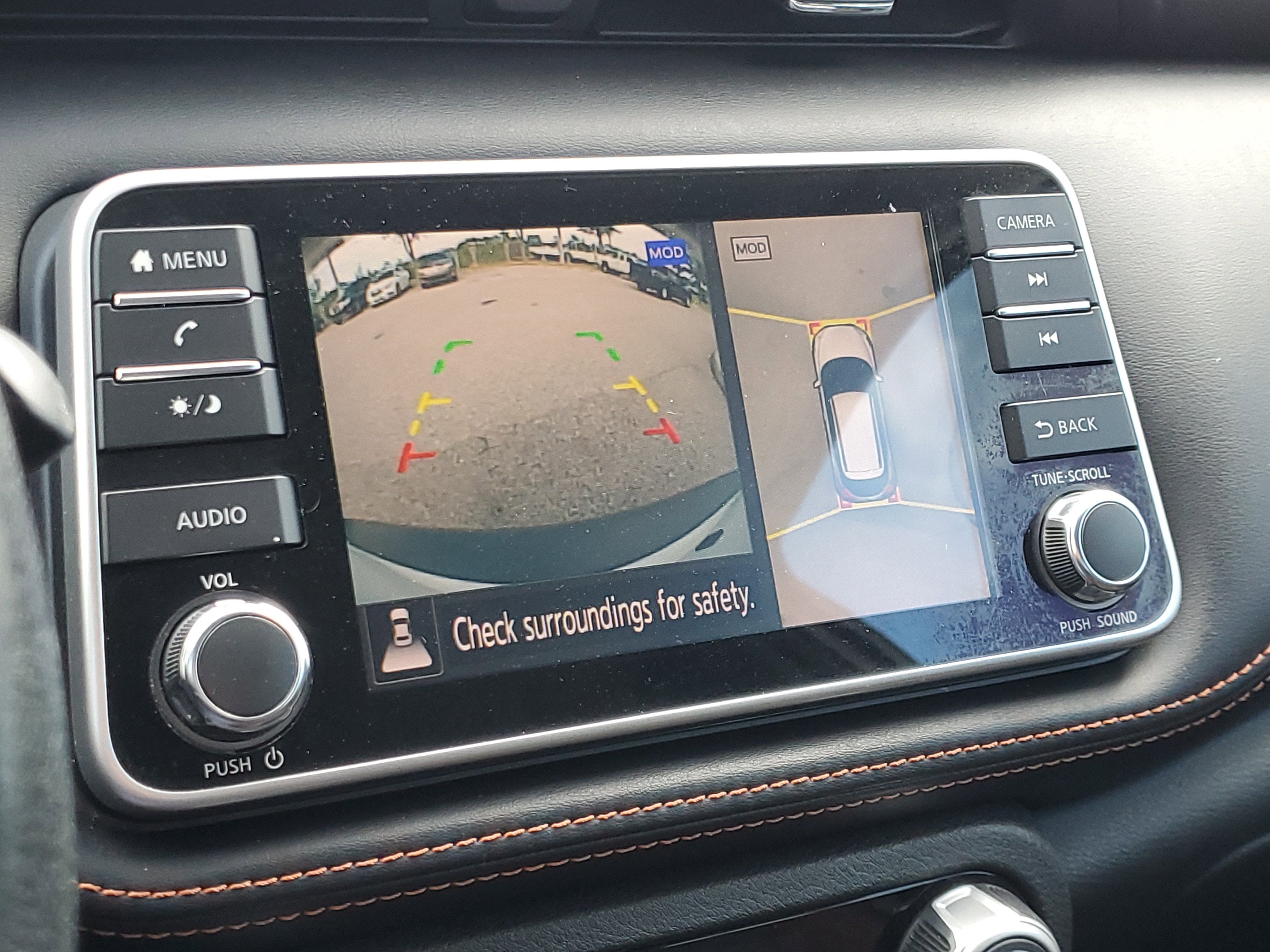 2019 Nissan Kicks SR