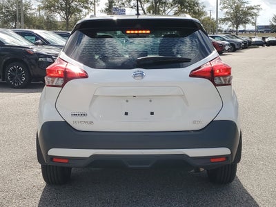 2019 Nissan Kicks SR