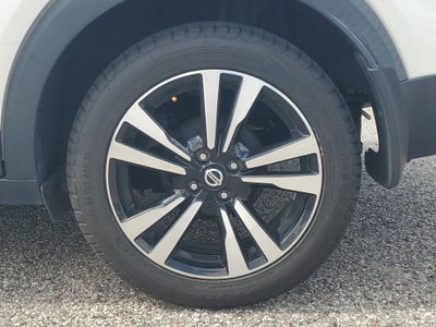 2019 Nissan Kicks SR