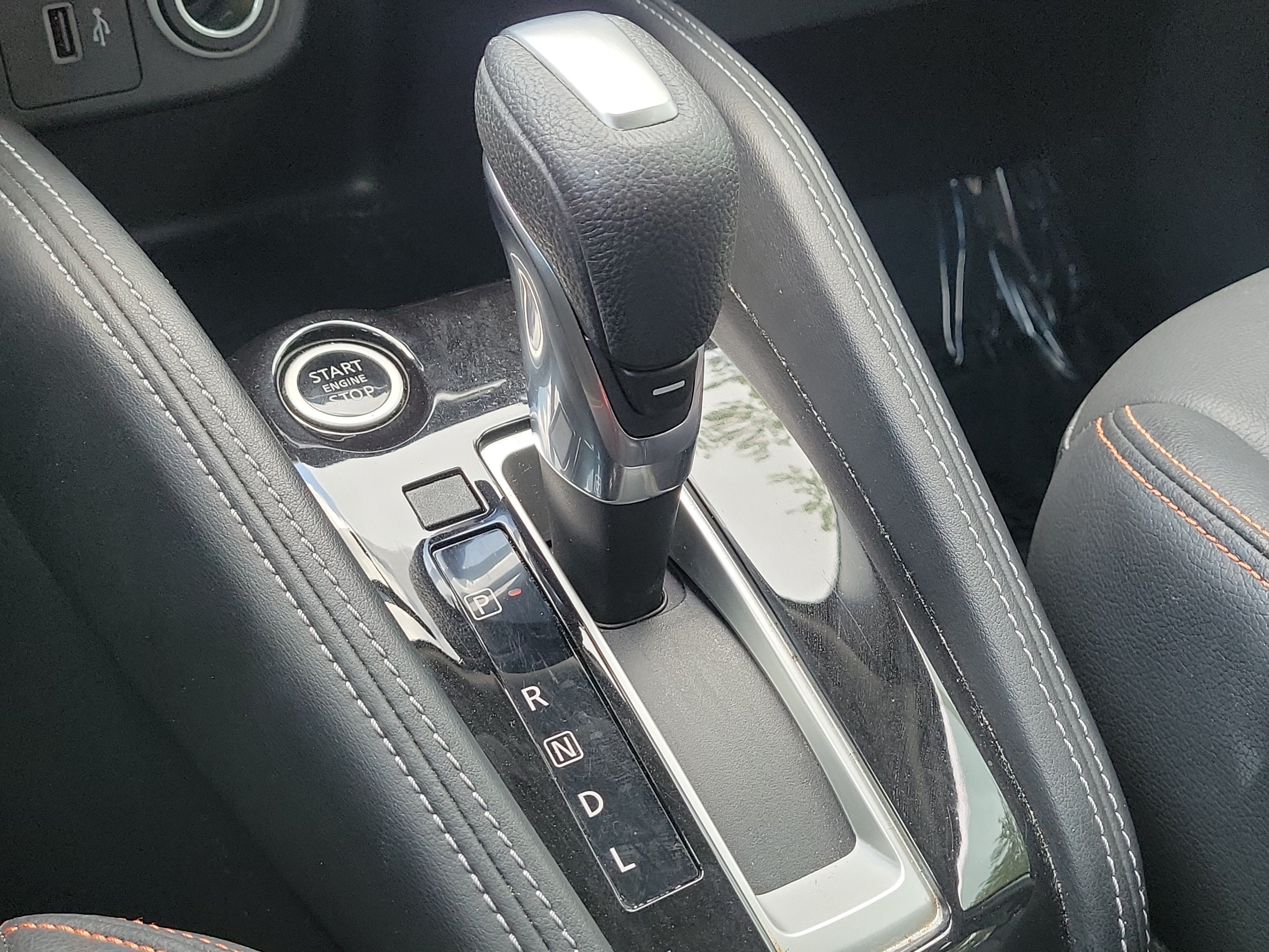 2019 Nissan Kicks SR