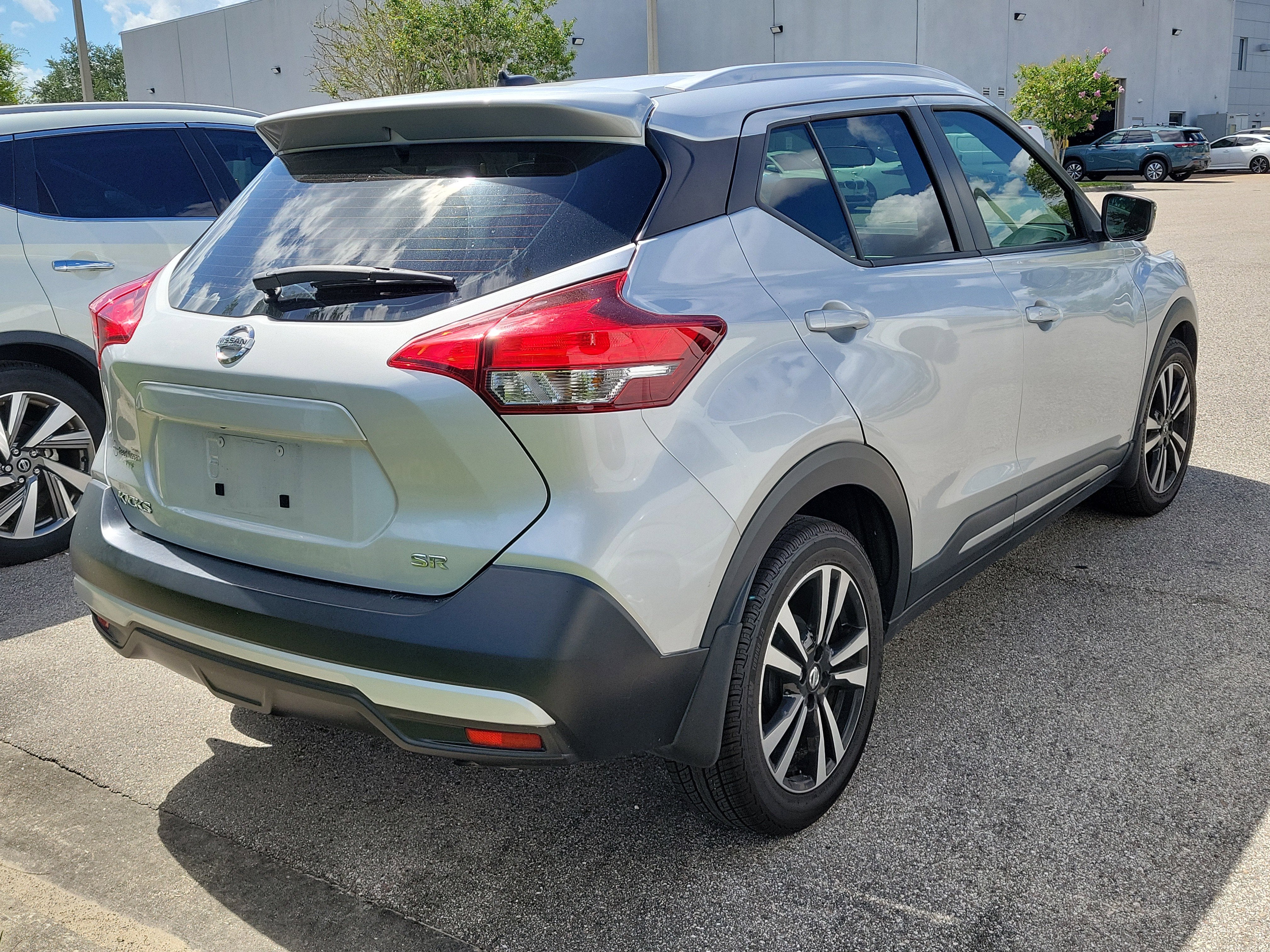 2019 Nissan Kicks SR