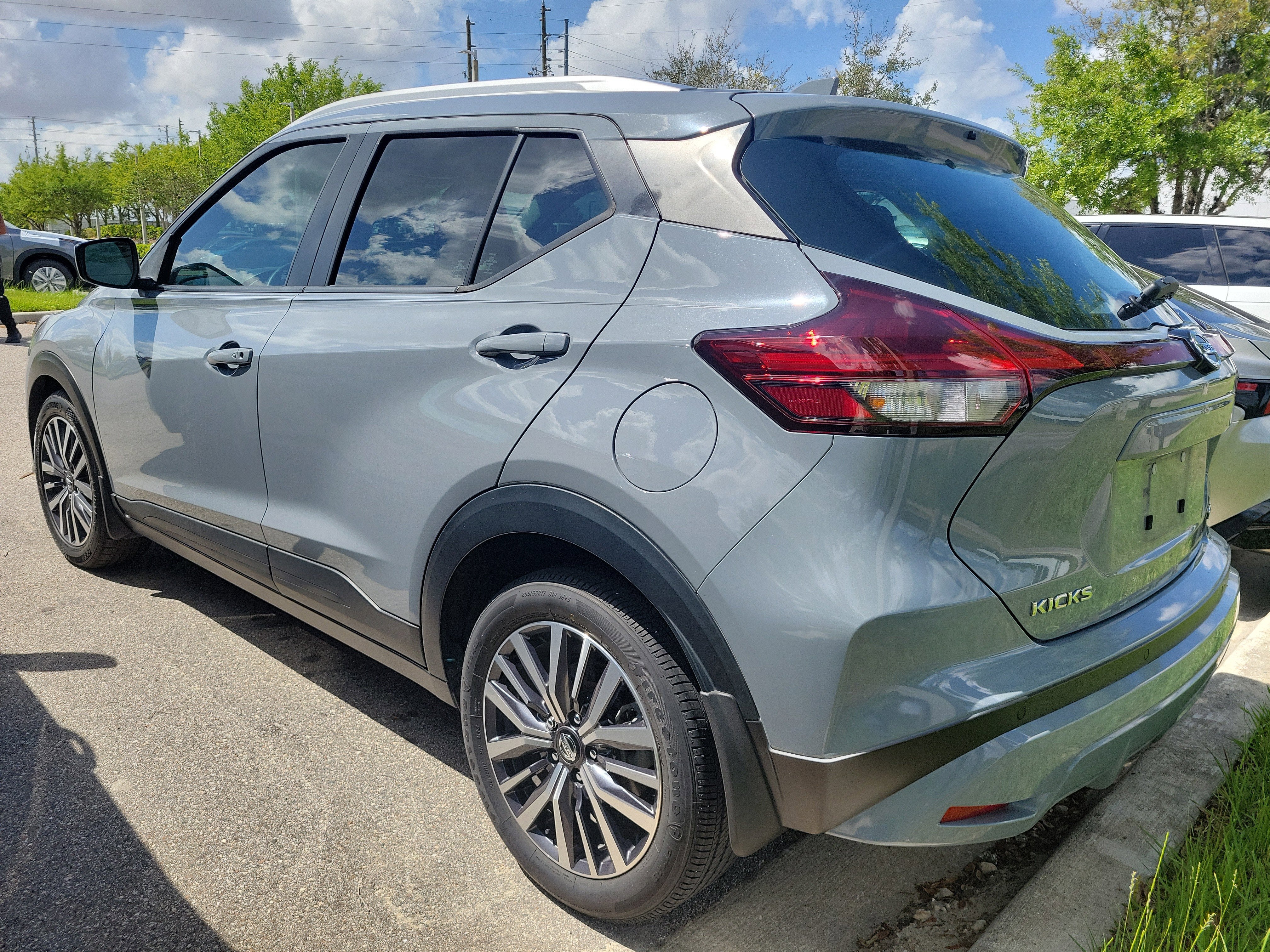 2021 Nissan Kicks SV
