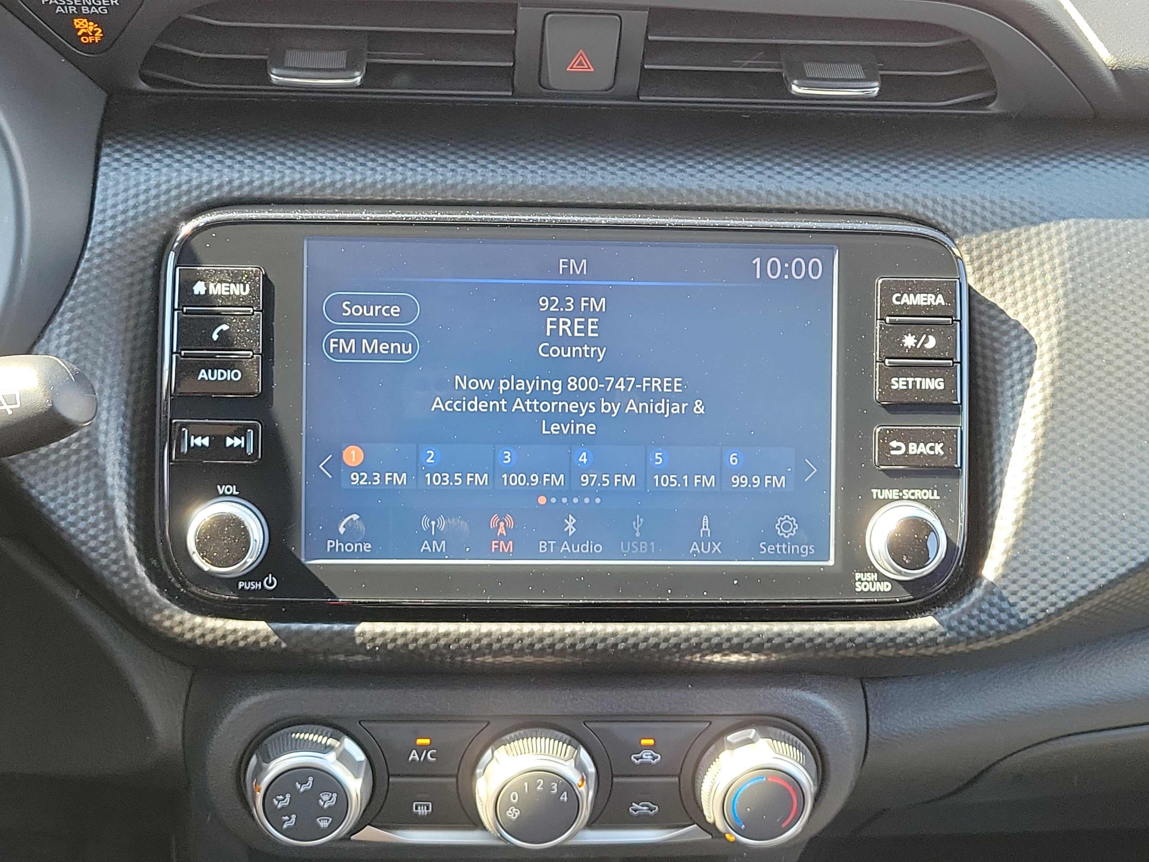 2023 Nissan Kicks SV