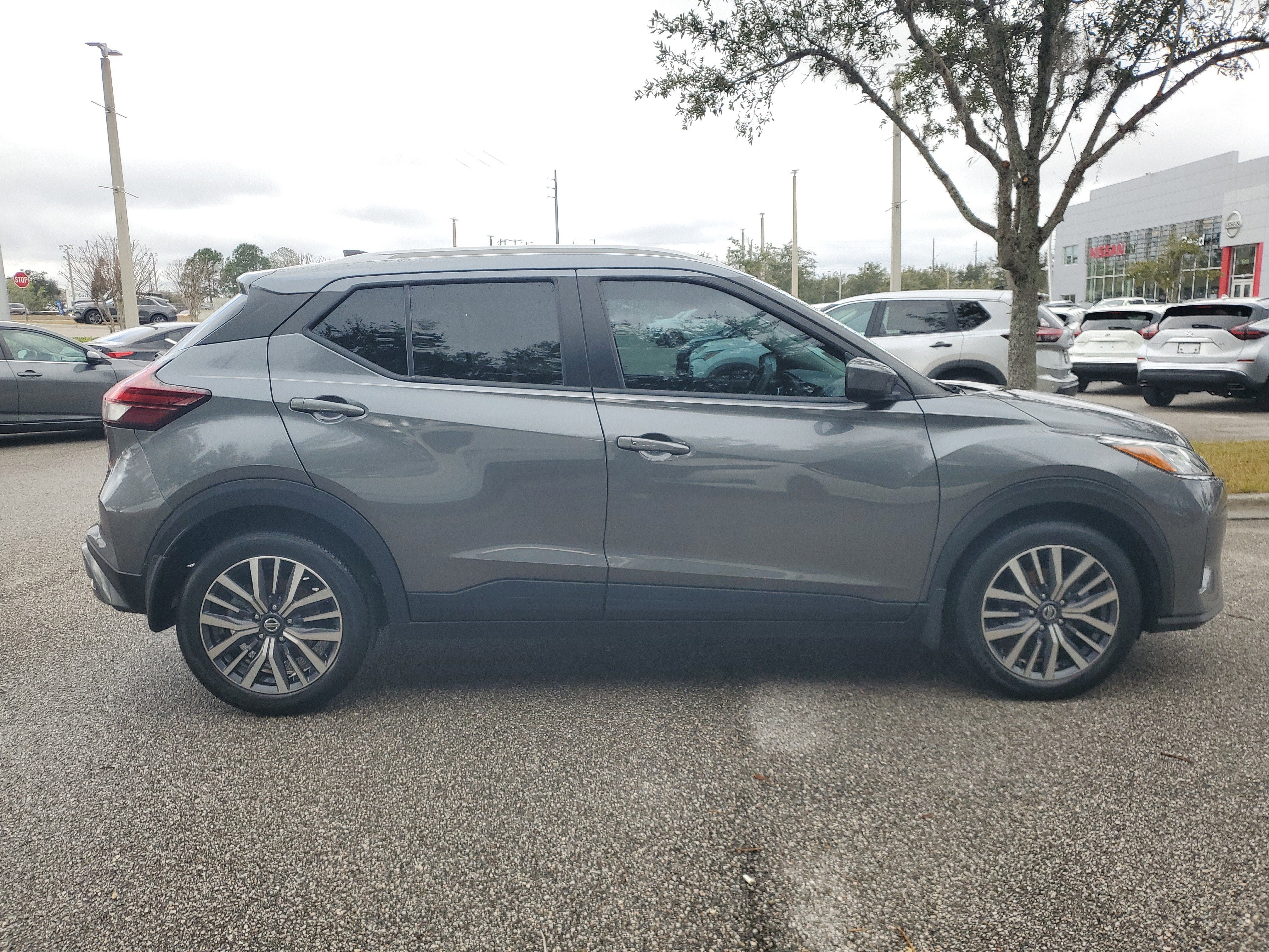 2021 Nissan Kicks SV