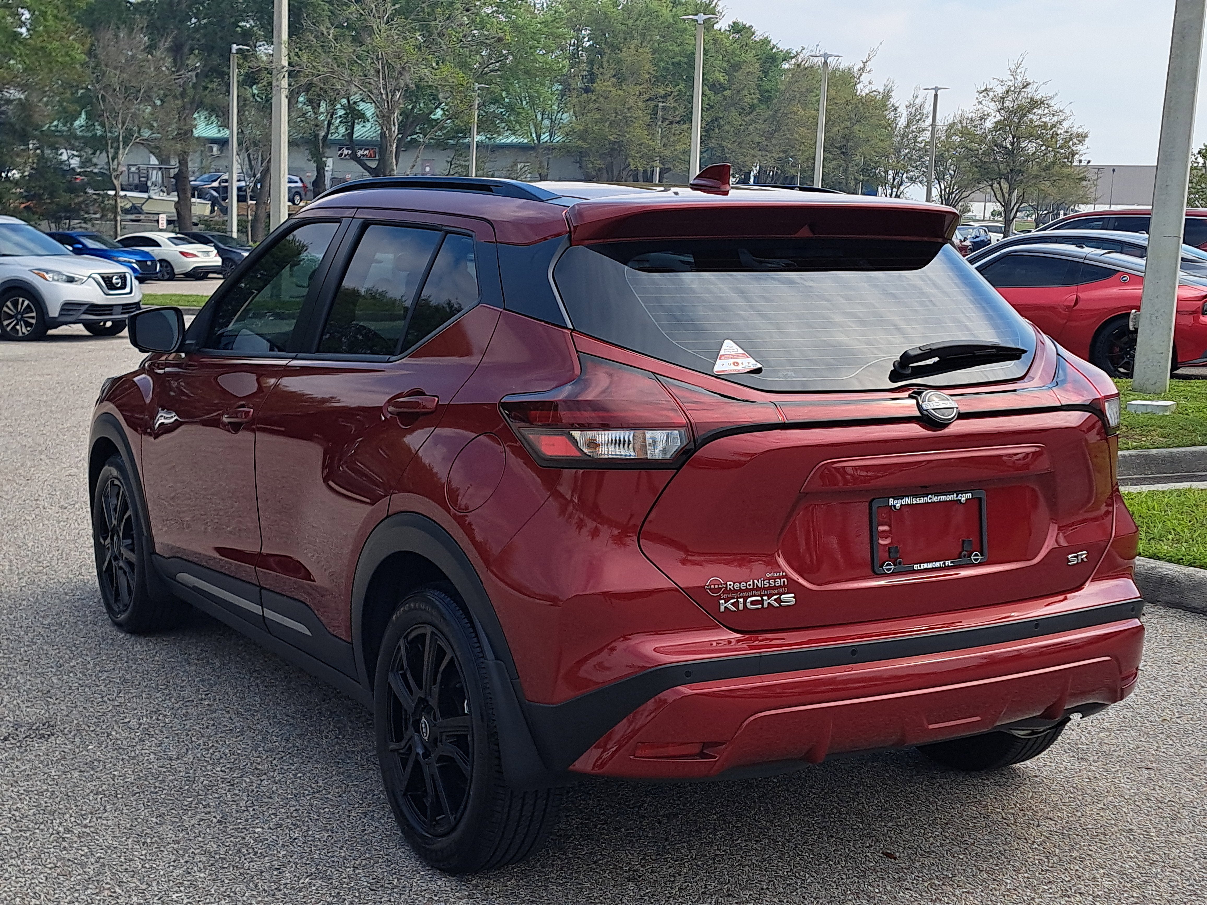 2024 Nissan Kicks SR