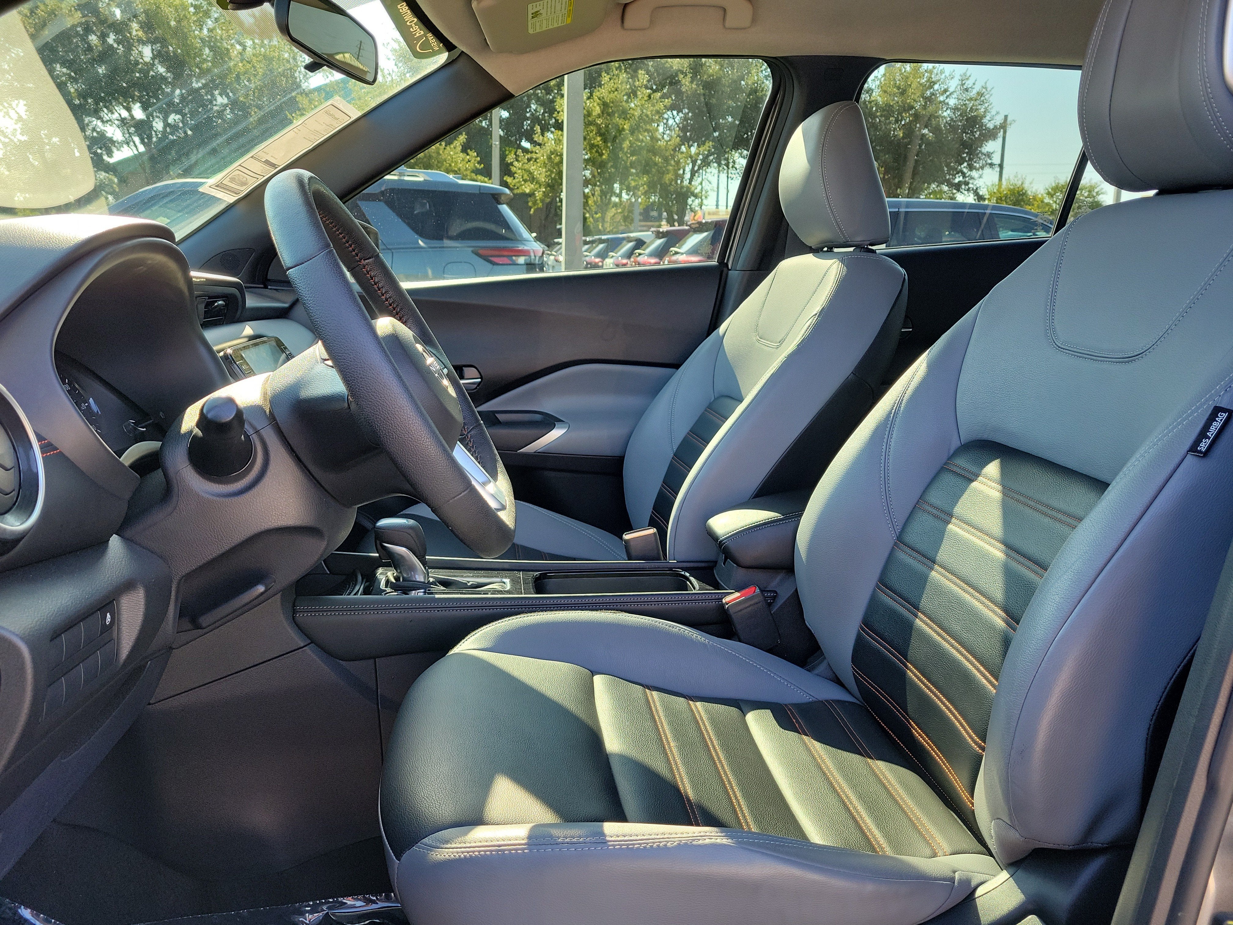 2022 Nissan Kicks SR