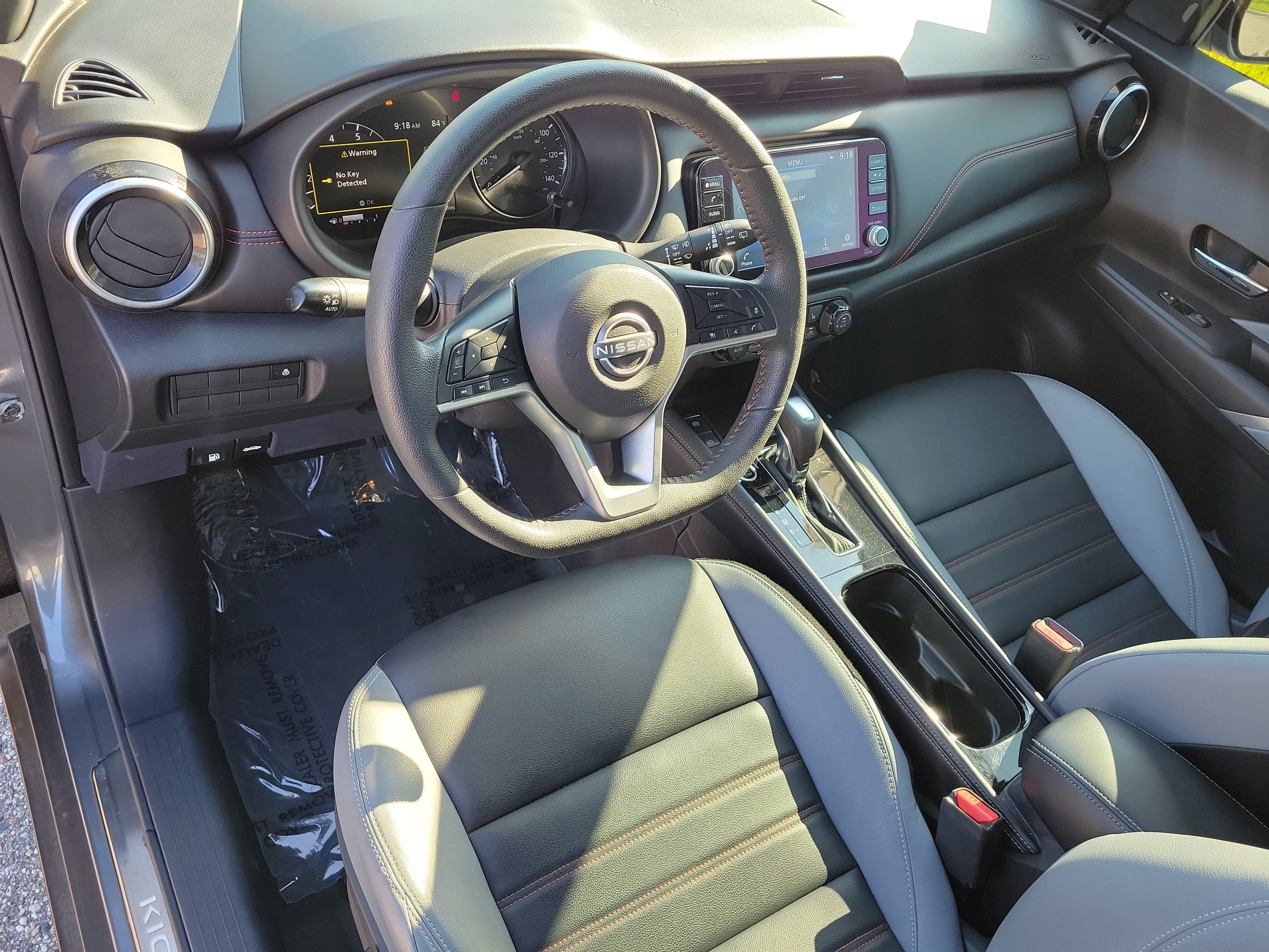 2022 Nissan Kicks SR
