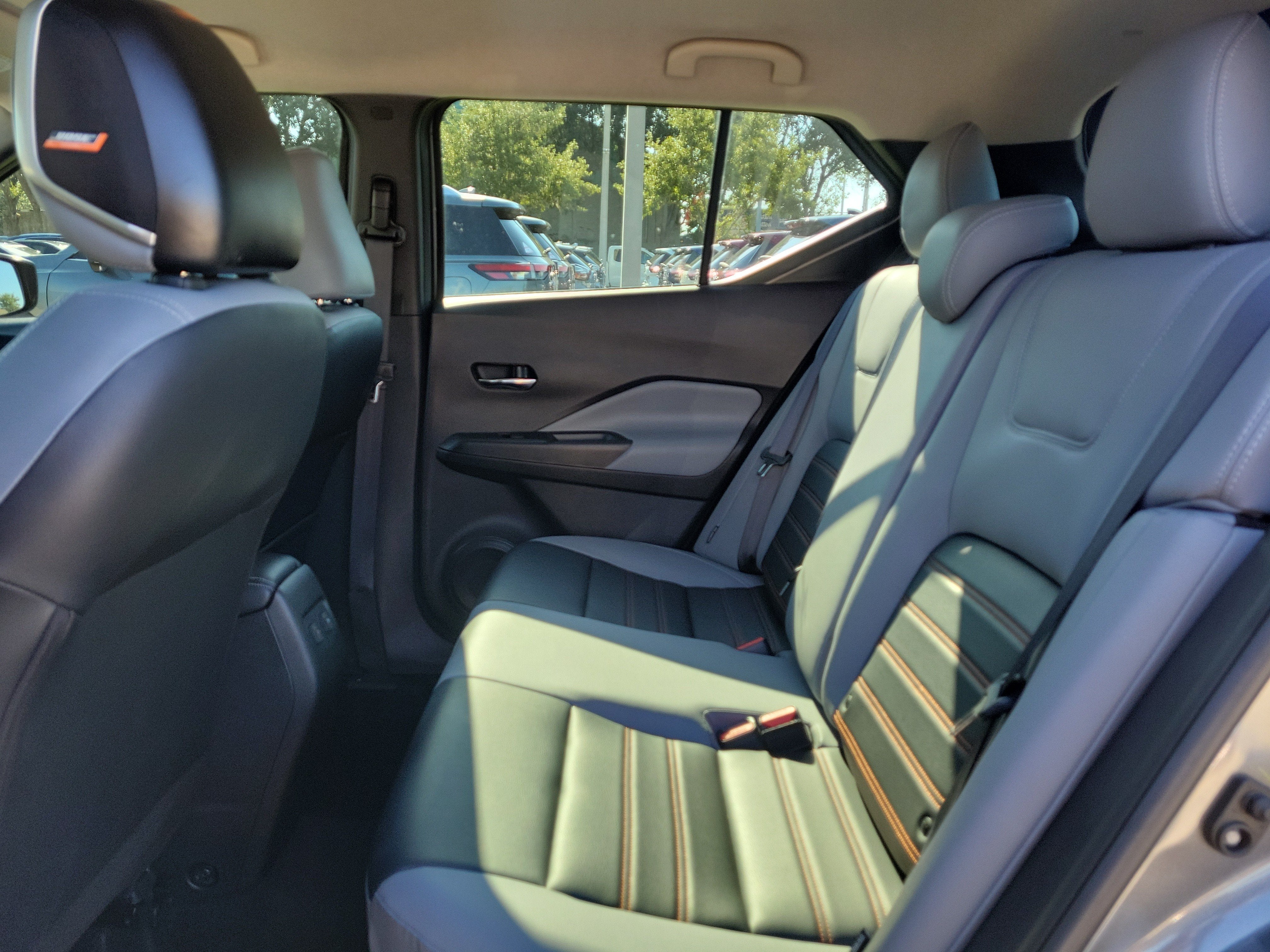 2022 Nissan Kicks SR