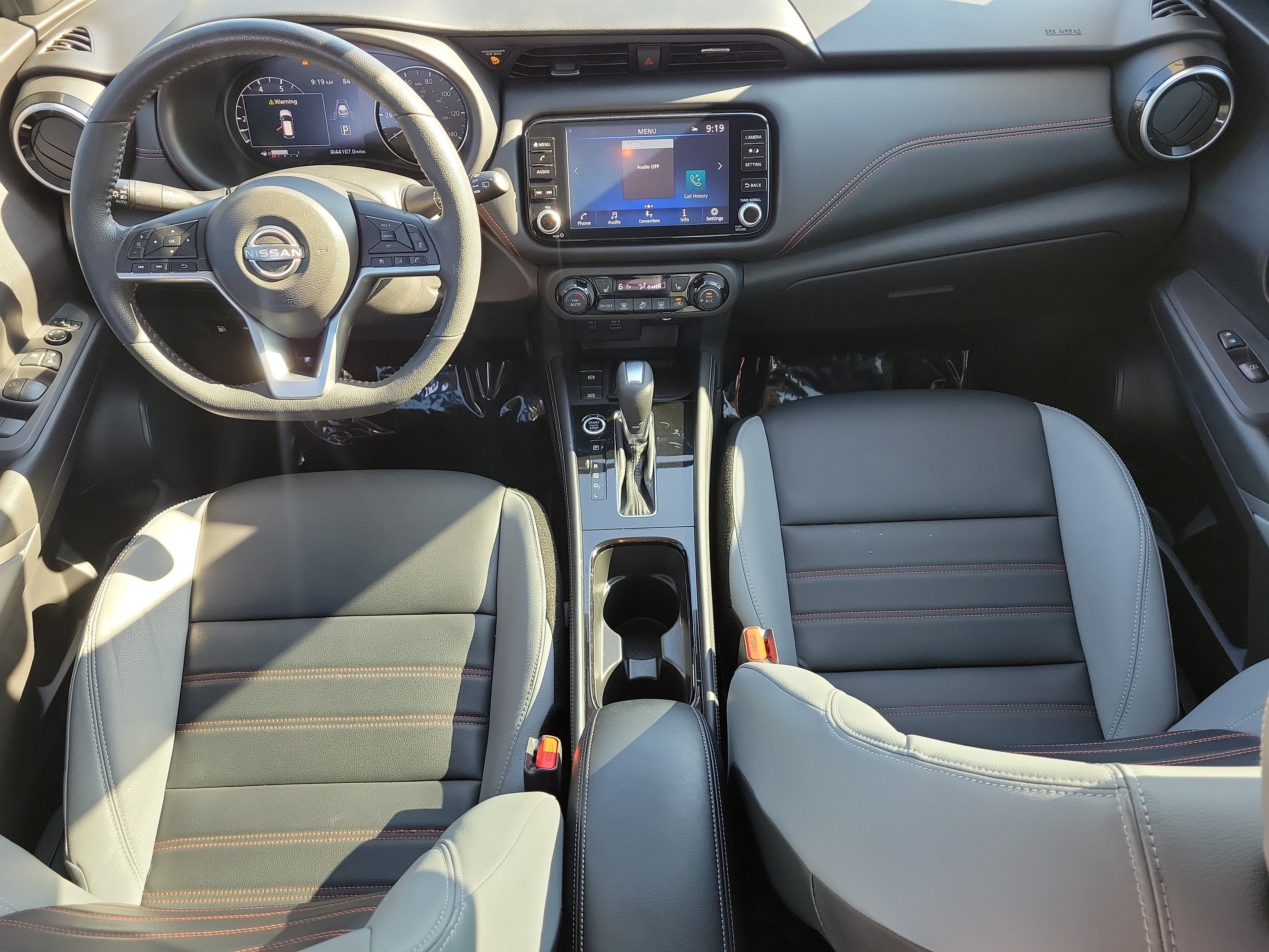 2022 Nissan Kicks SR