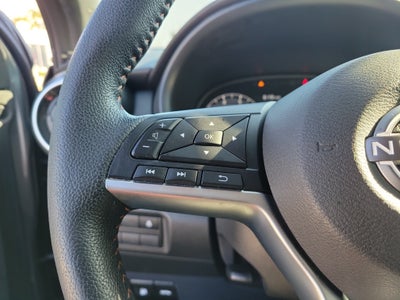 2022 Nissan Kicks SR