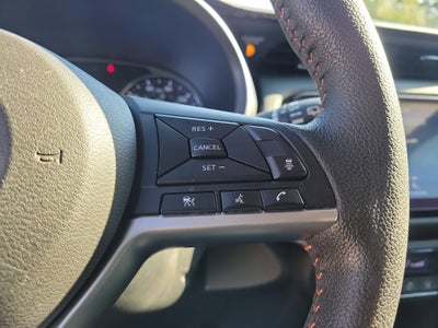 2022 Nissan Kicks SR