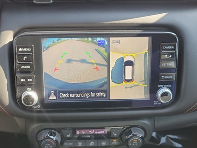 2022 Nissan Kicks SR