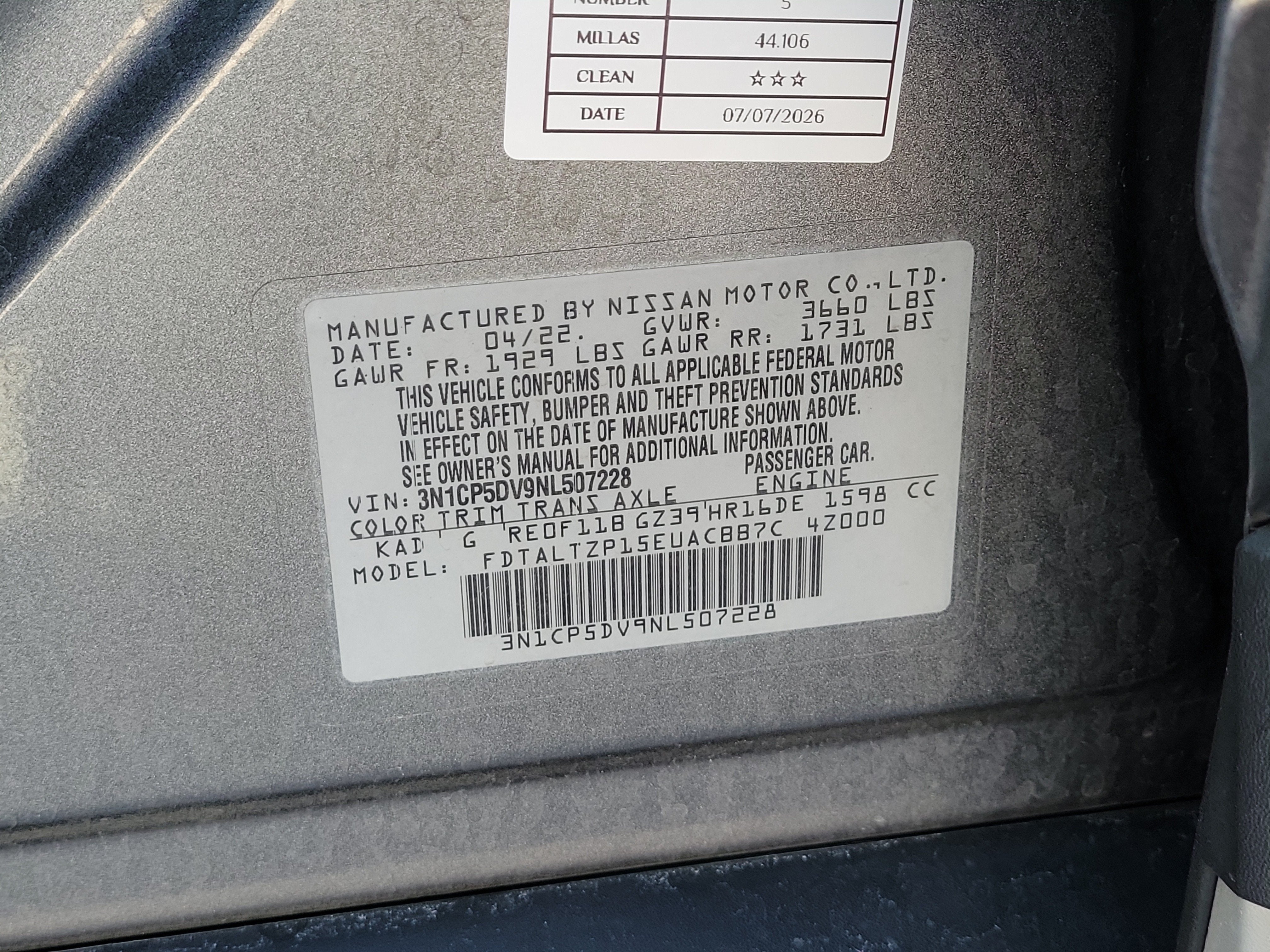 2022 Nissan Kicks SR