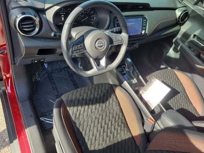 2023 Nissan Kicks SR