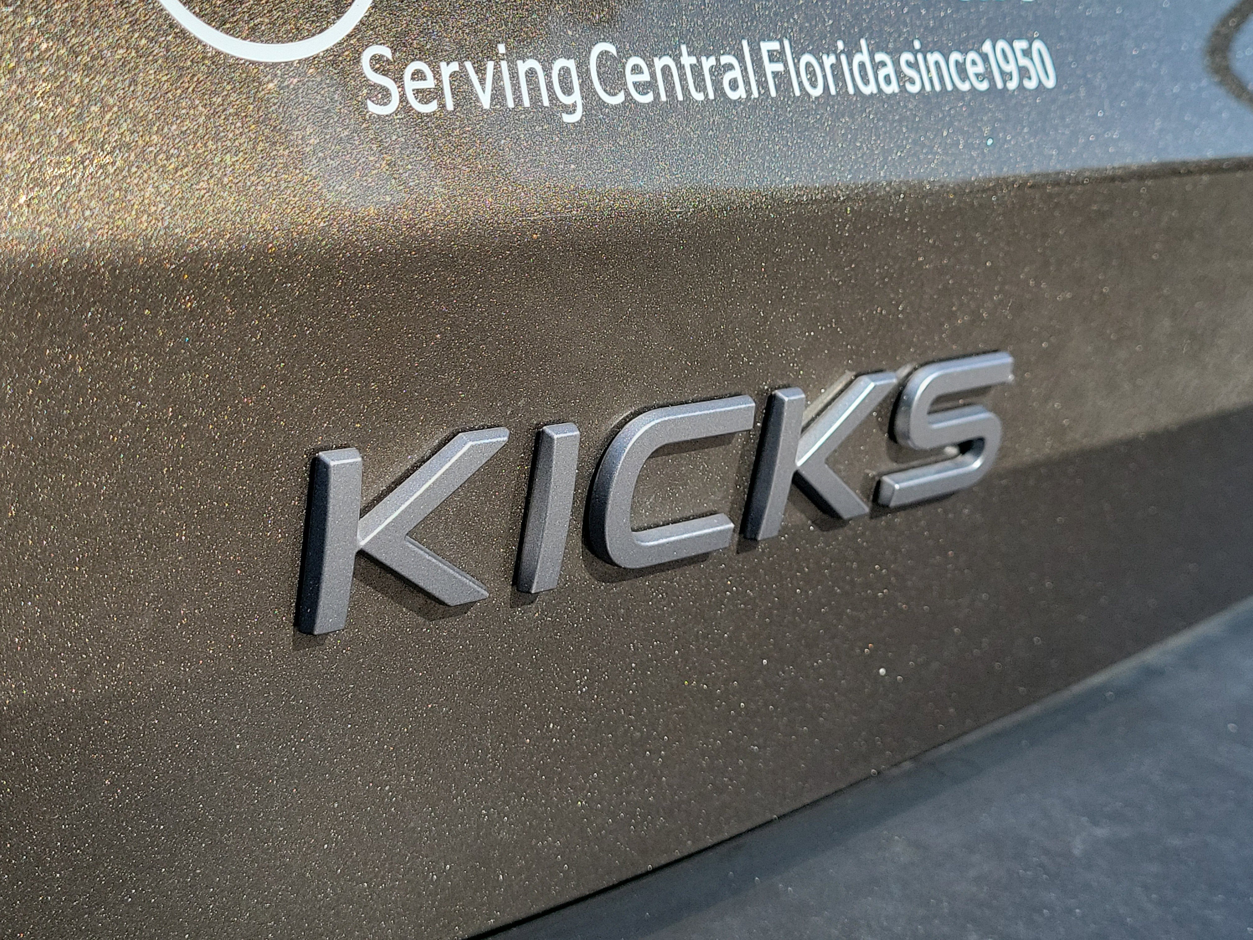 2025 Nissan Kicks S
