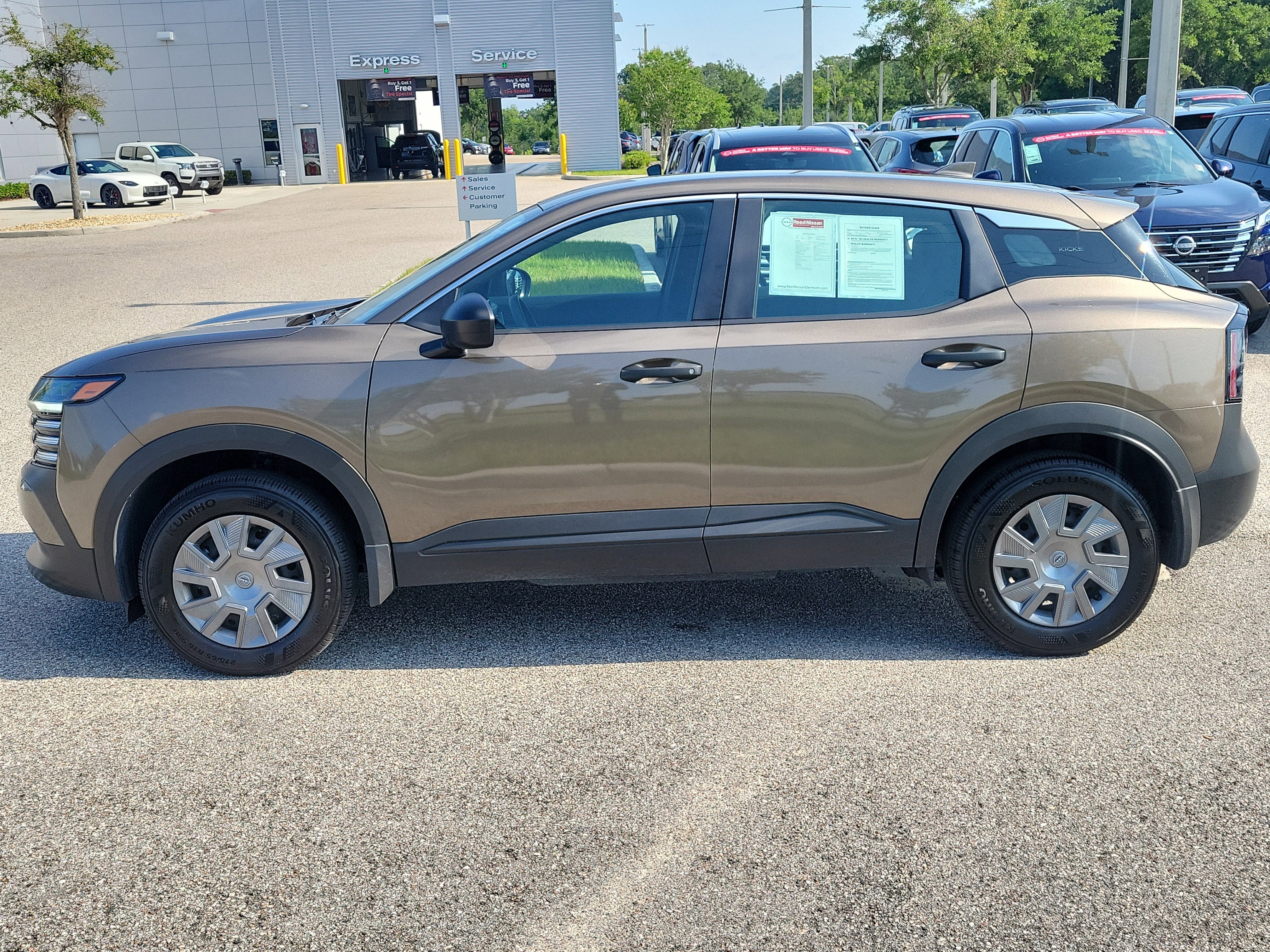 2025 Nissan Kicks S